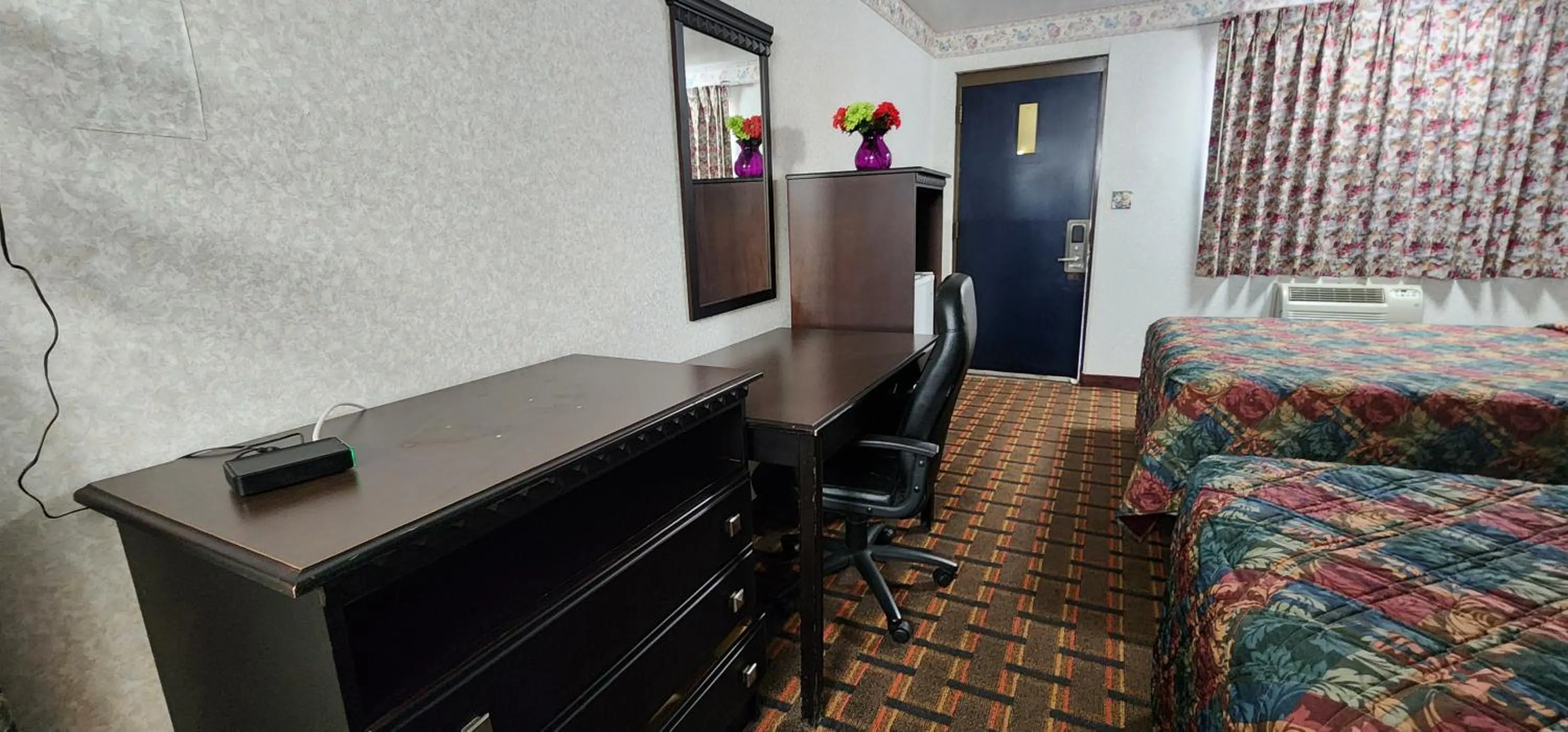 Bedroom, Bed in Turnpike Motel Richmond VA by Hotel O US 60