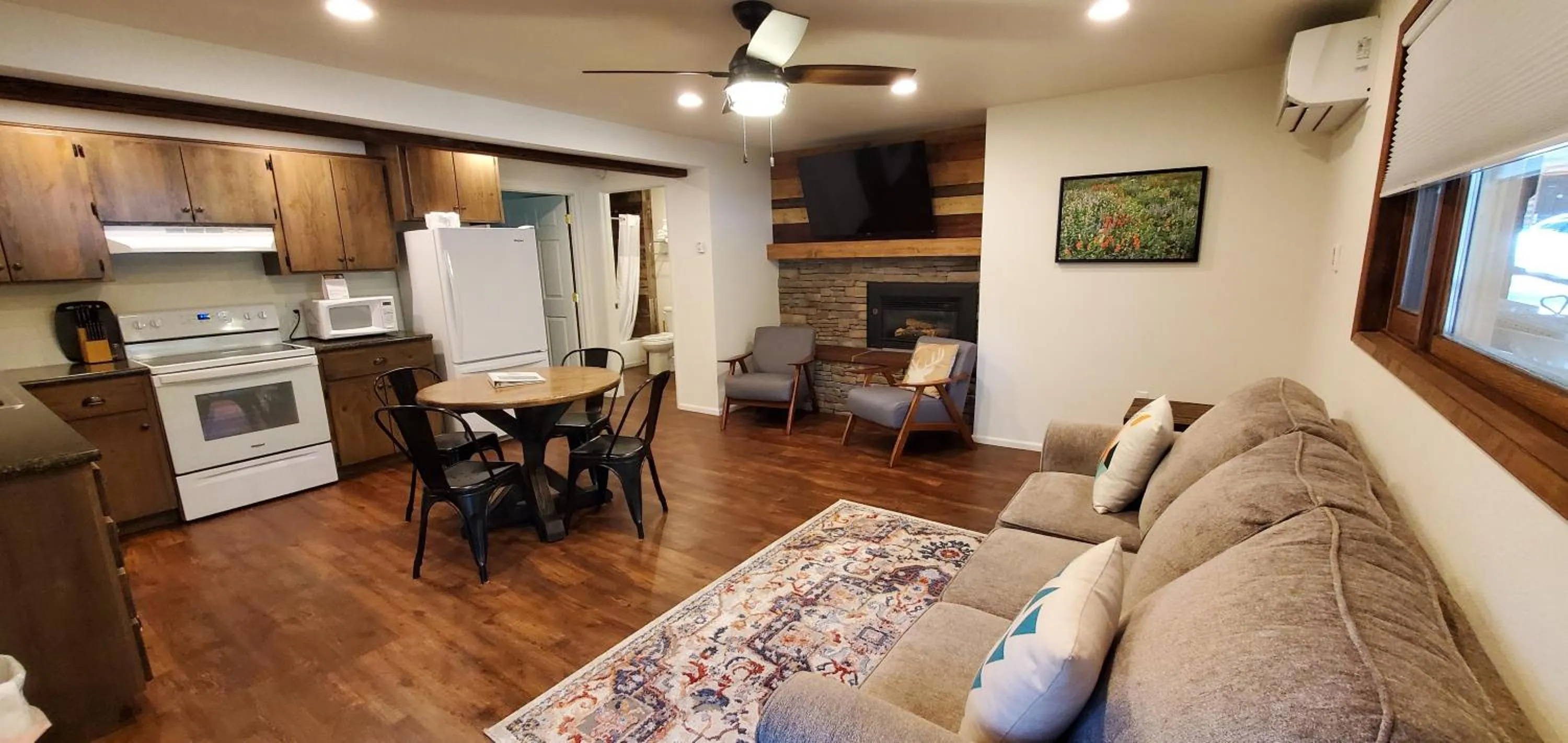 Living room in Eagle Cap Chalets