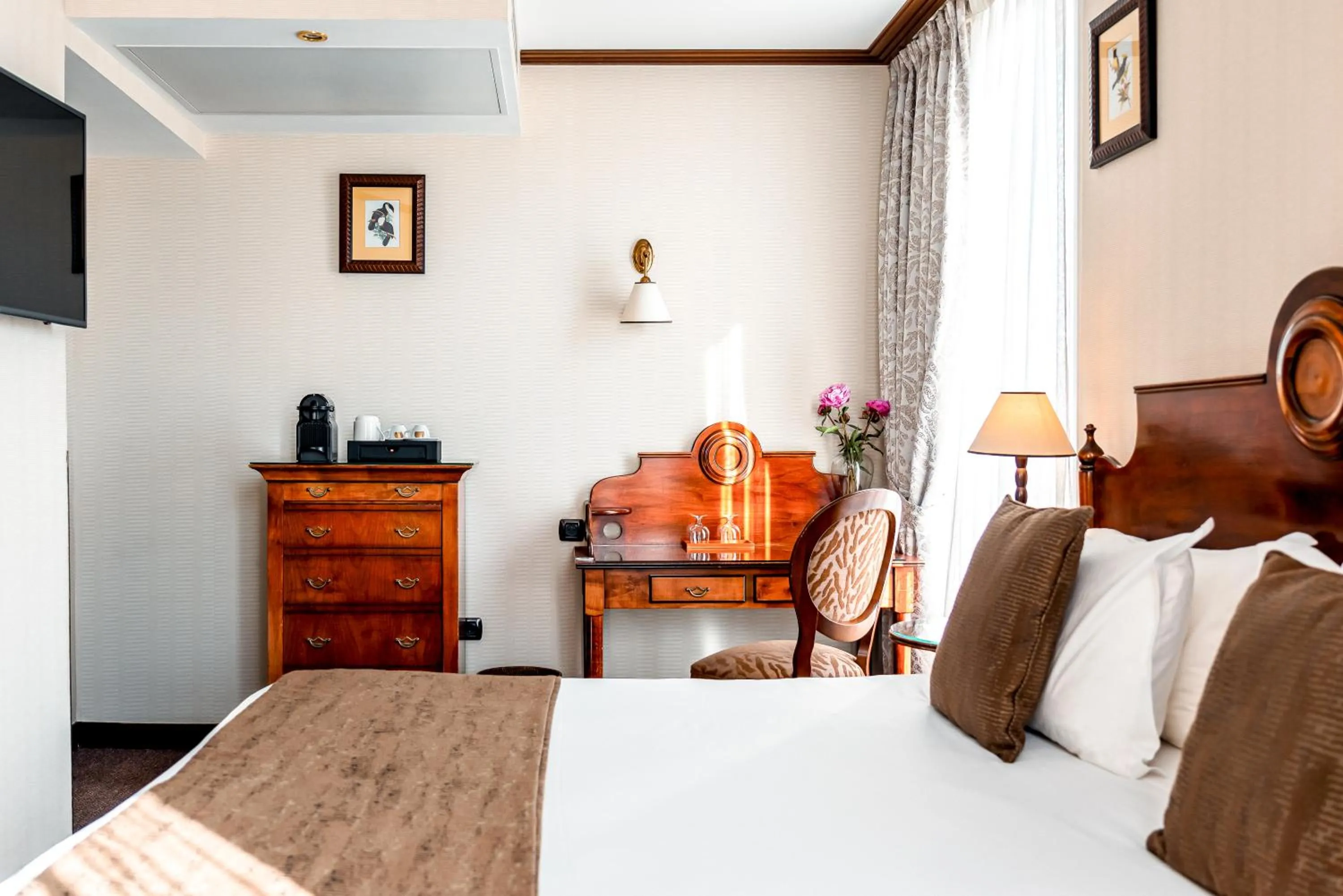 Bed in Villa Montparnasse