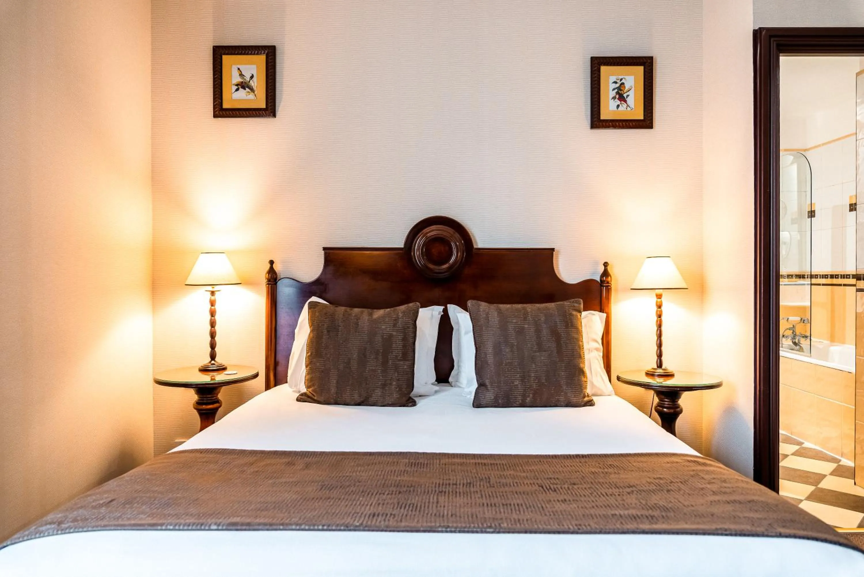 Bed in Villa Montparnasse