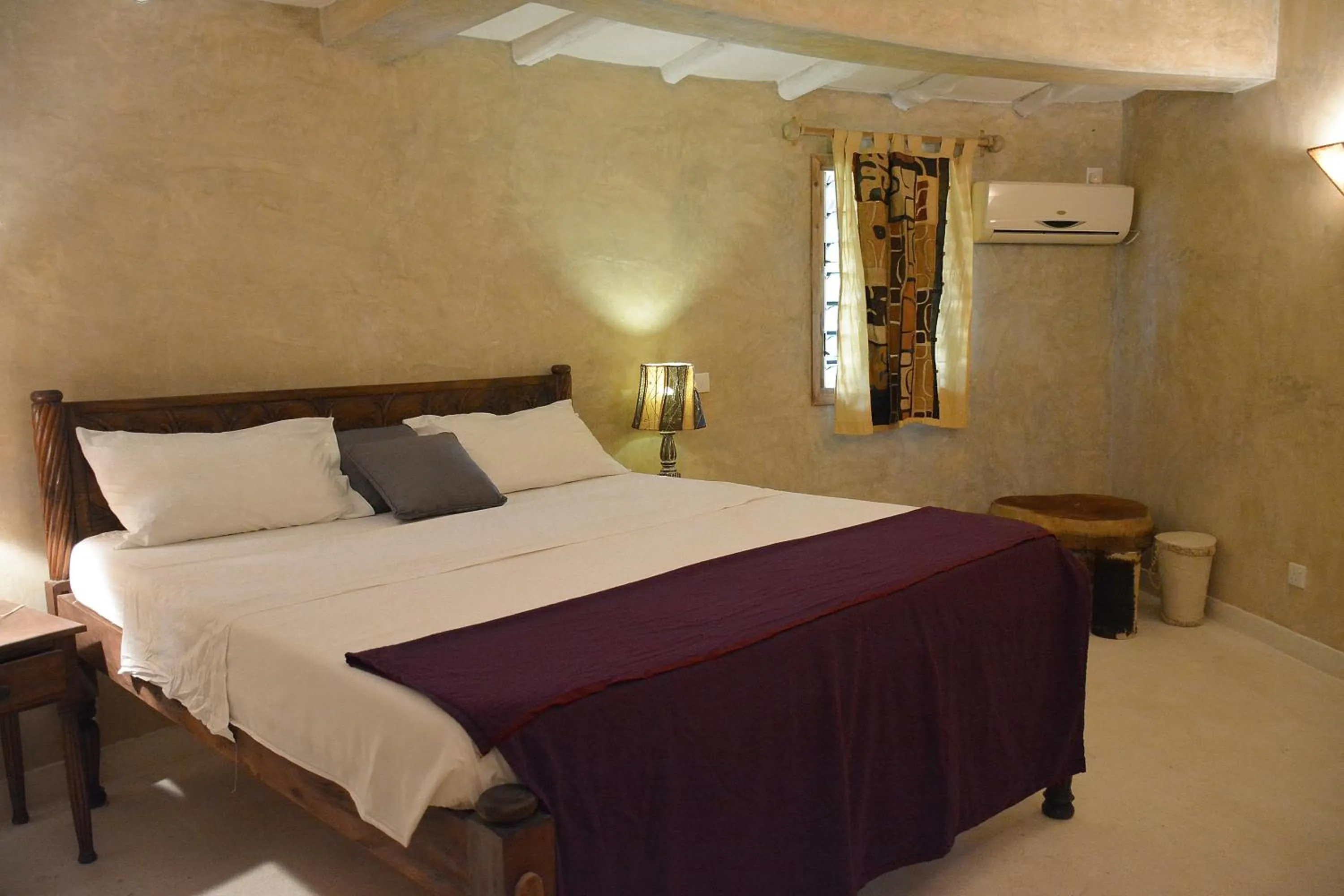 Bed in The Lawford Hotel