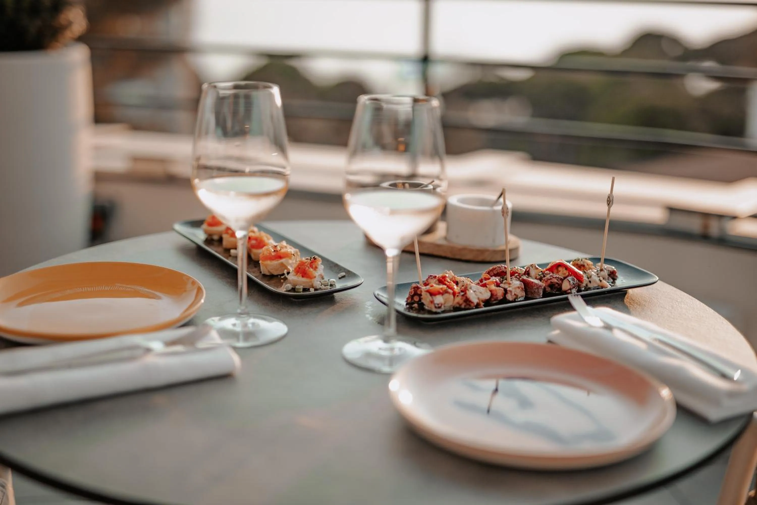 Food and drinks in The 1932 Hotel & Spa Cap d'Antibes - MGallery Collection