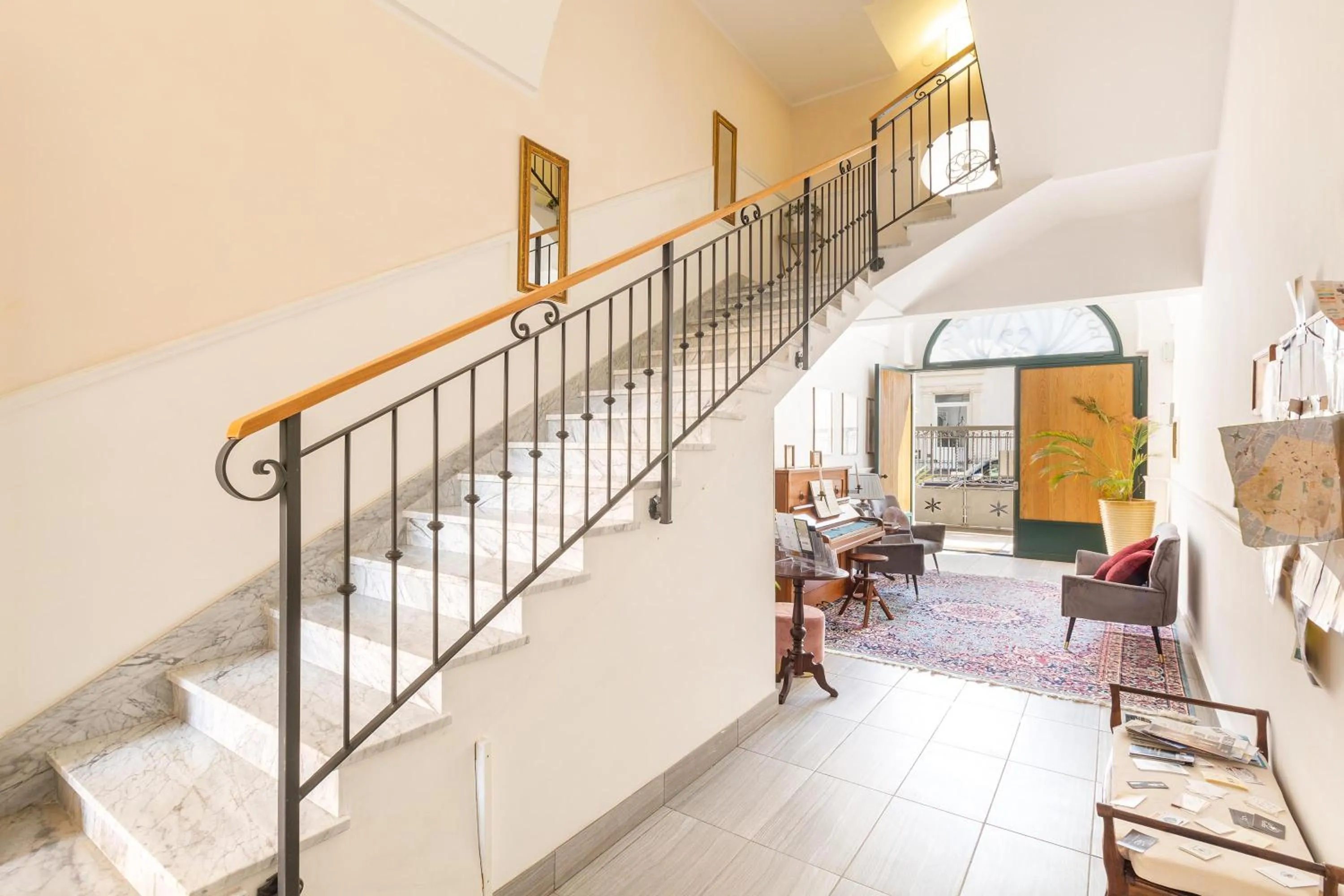 Lobby or reception in DimoraLeTreMuse Guesthouse