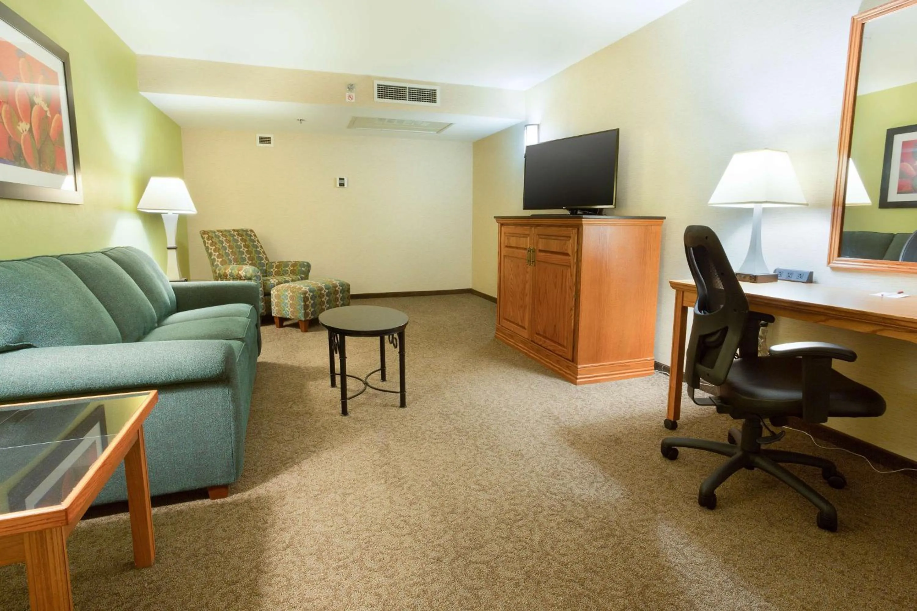 Photo of the whole room in Drury Inn & Suites McAllen