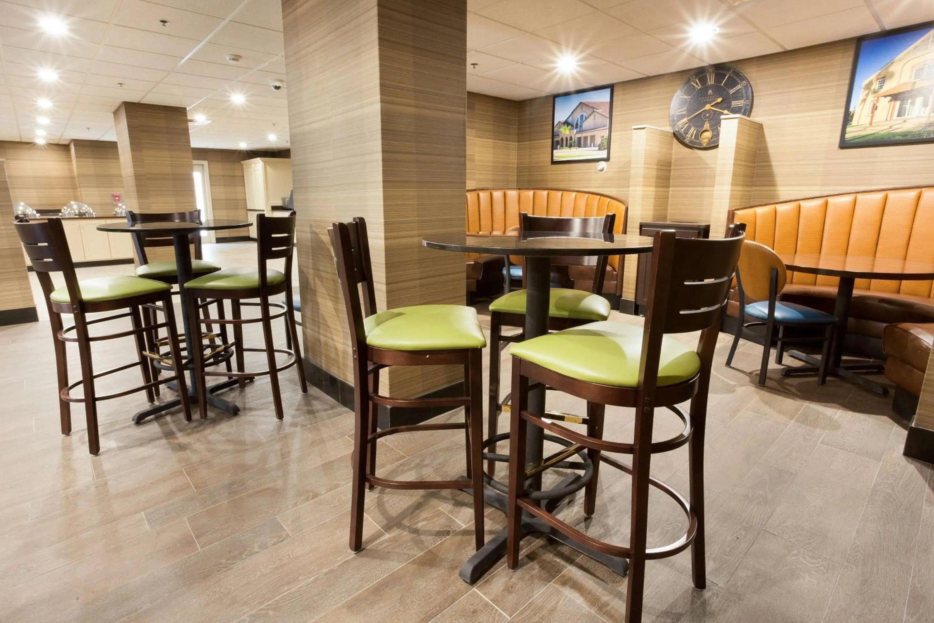 Restaurant/places to eat in Drury Inn & Suites McAllen