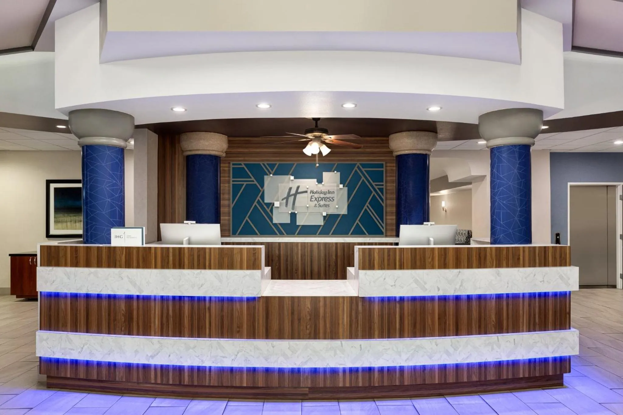 Property building in Holiday Inn Express & Suites Bakersfield Central, an IHG Hotel