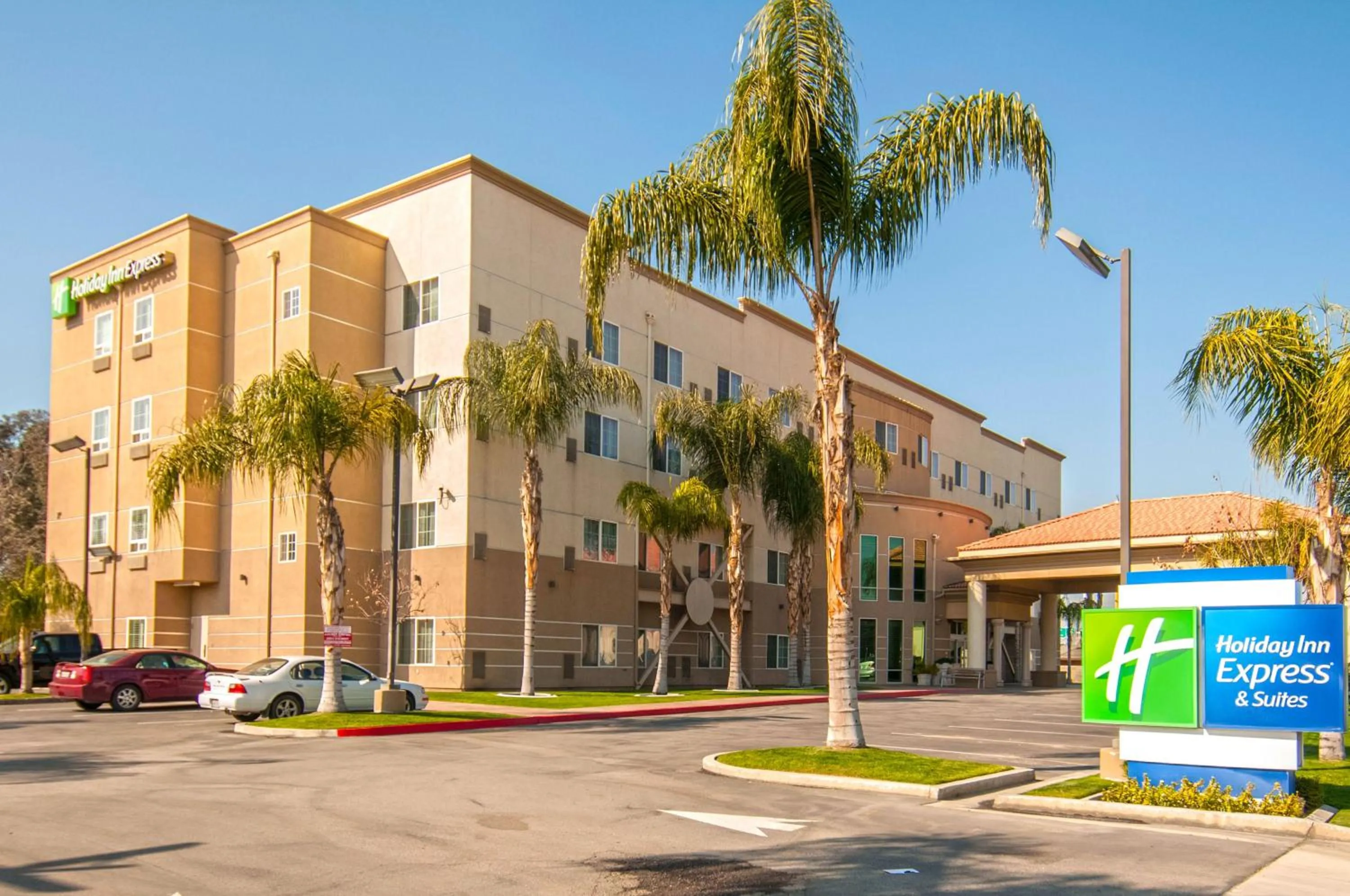 Property building in Holiday Inn Express & Suites Bakersfield Central, an IHG Hotel