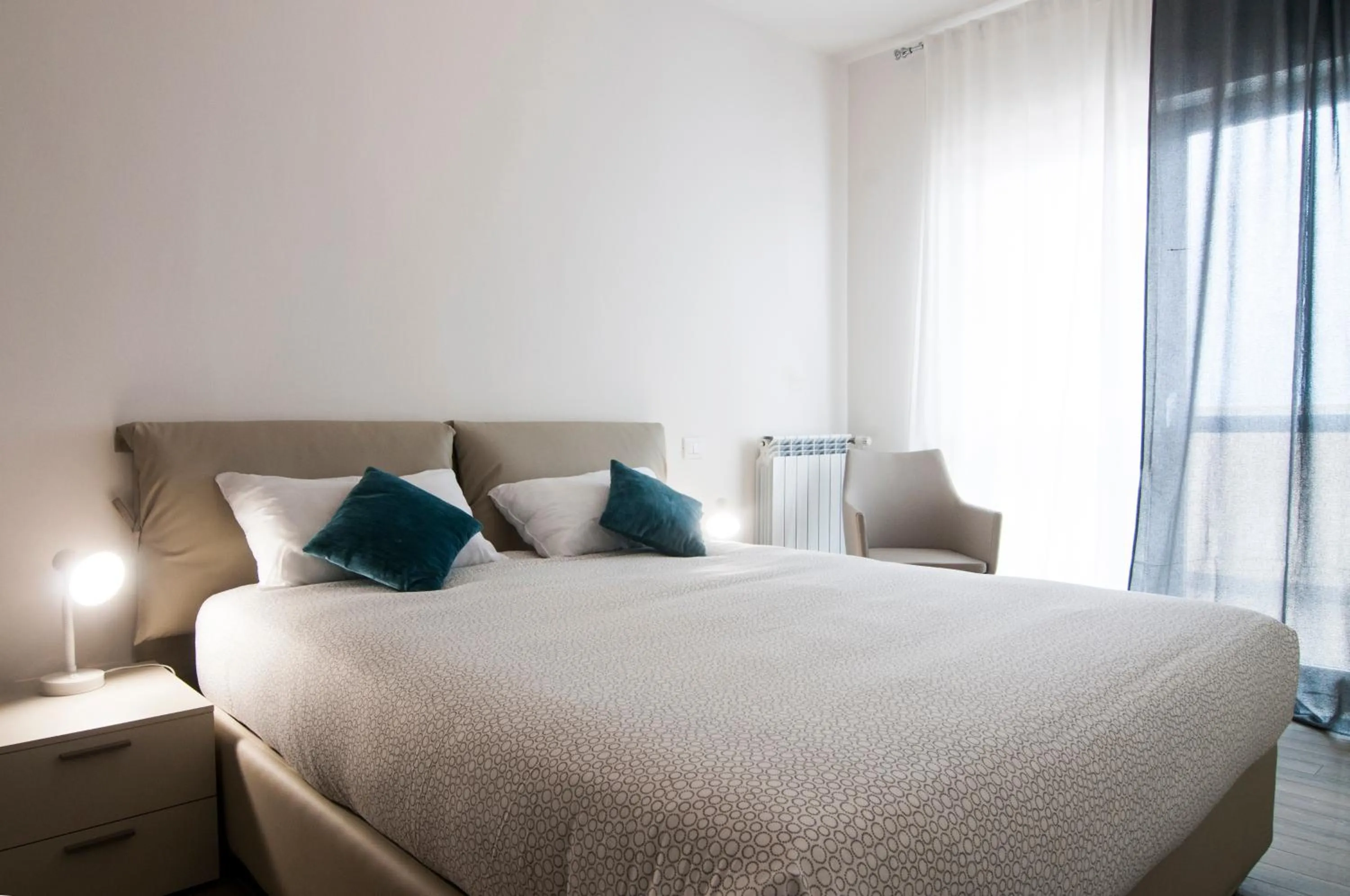 Bedroom, Bed in GuestHost - Fonte Laurentina Apartments