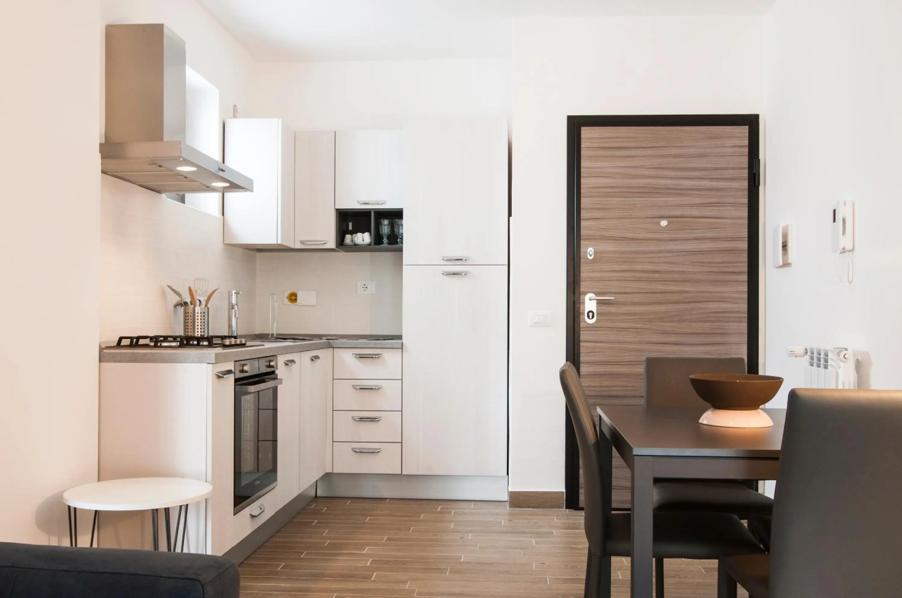 Kitchen or kitchenette in GuestHost - Fonte Laurentina Apartments