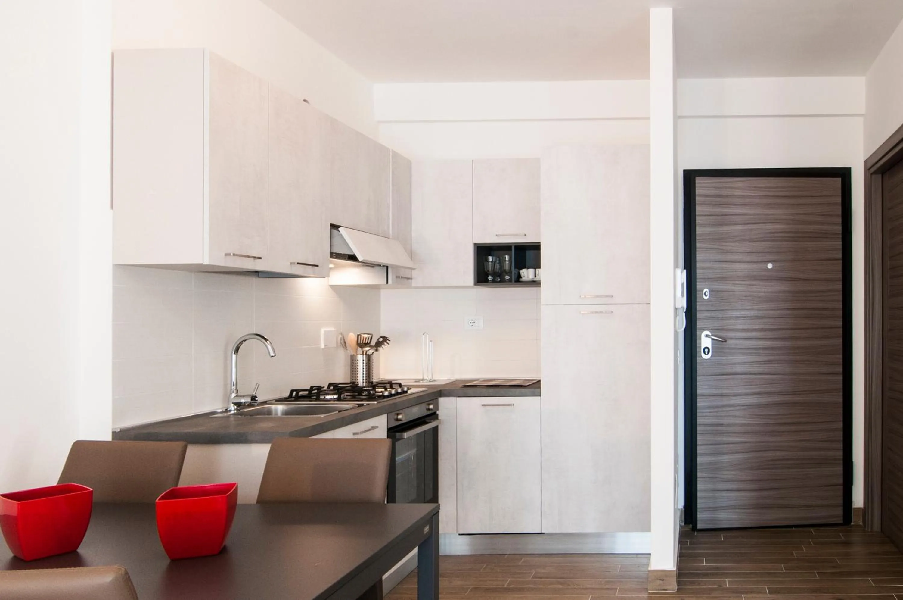 Kitchen or kitchenette in GuestHost - Fonte Laurentina Apartments