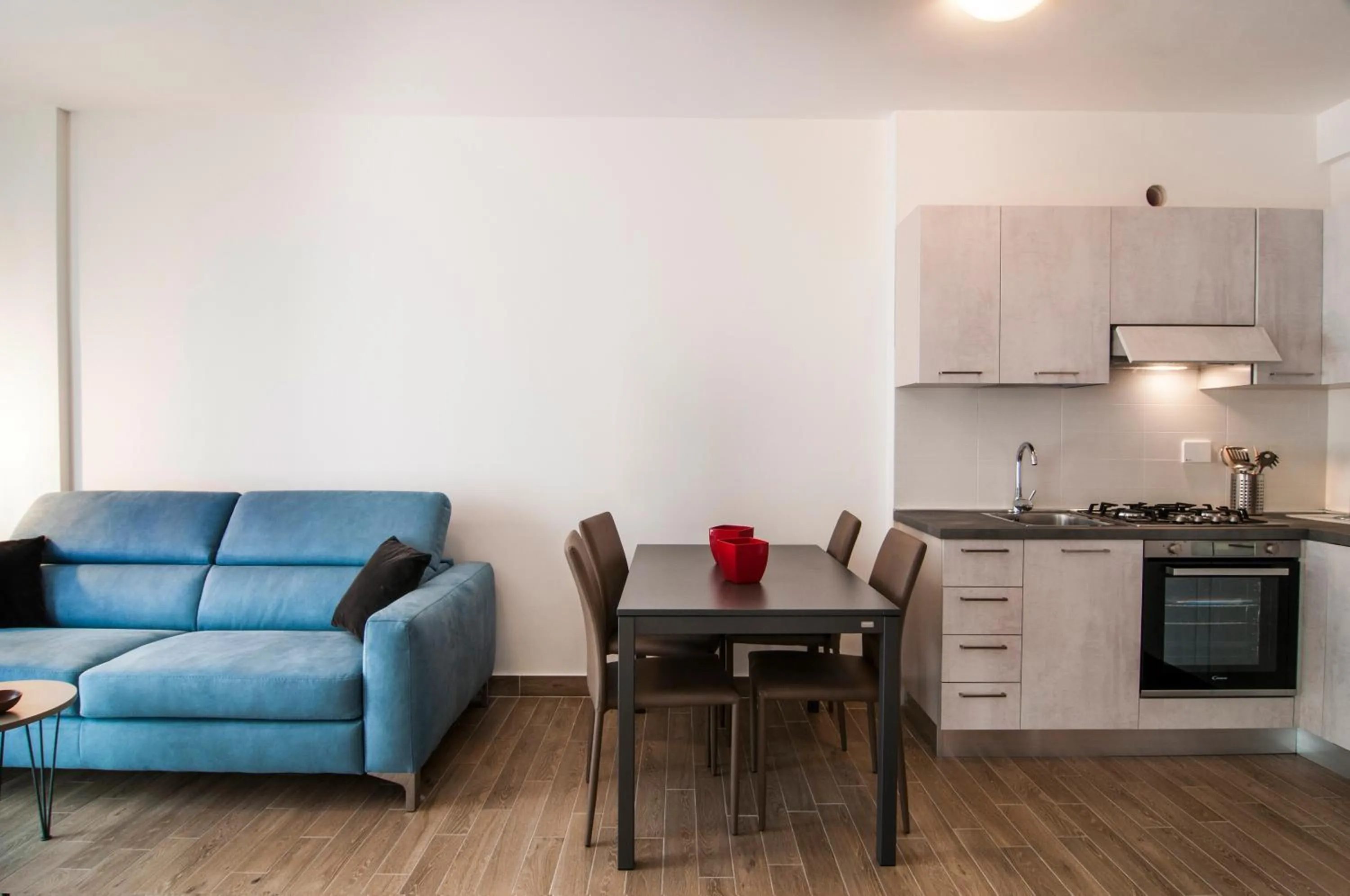 Kitchen or kitchenette in GuestHost - Fonte Laurentina Apartments