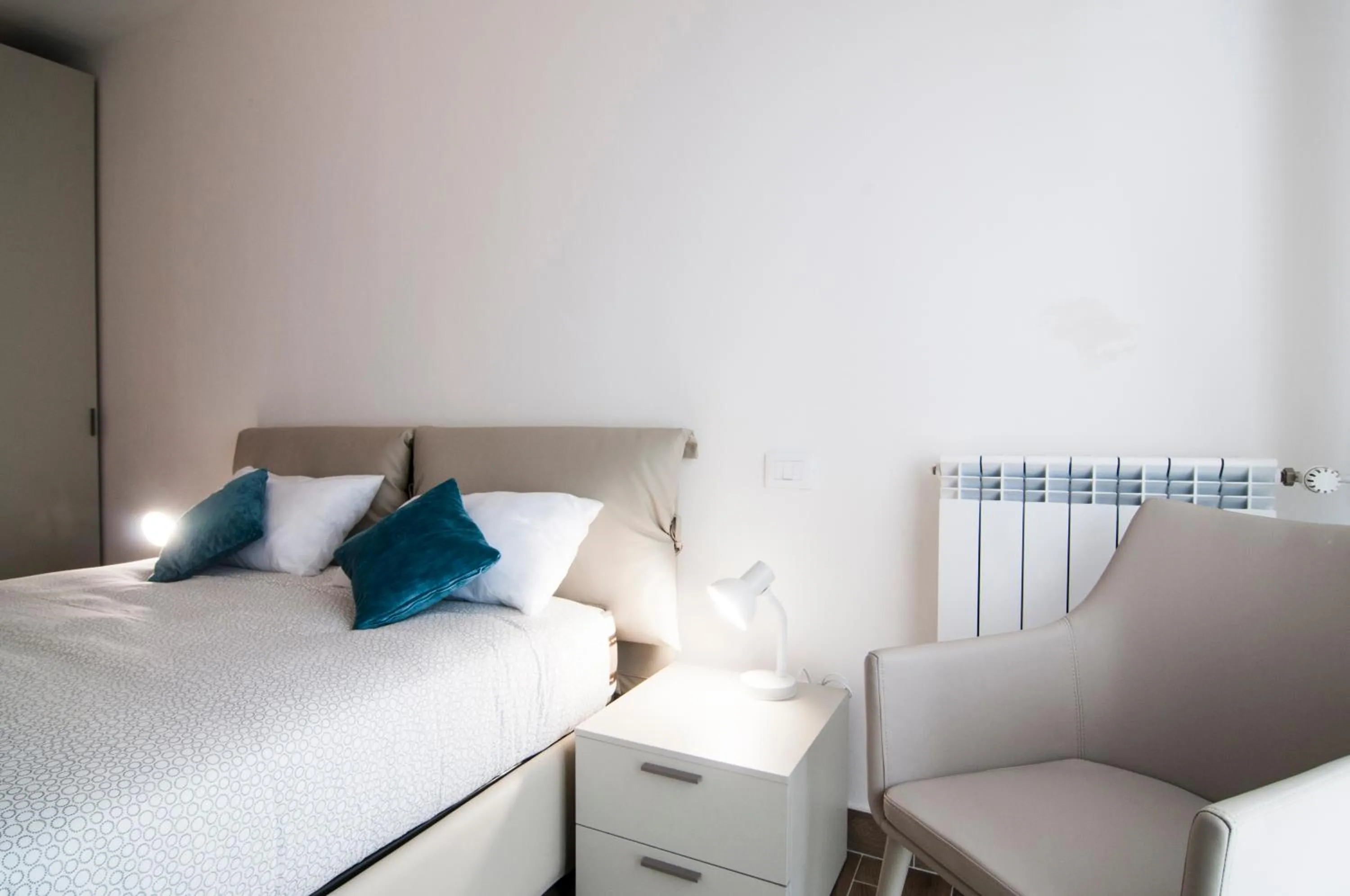 Bedroom, Bed in GuestHost - Fonte Laurentina Apartments