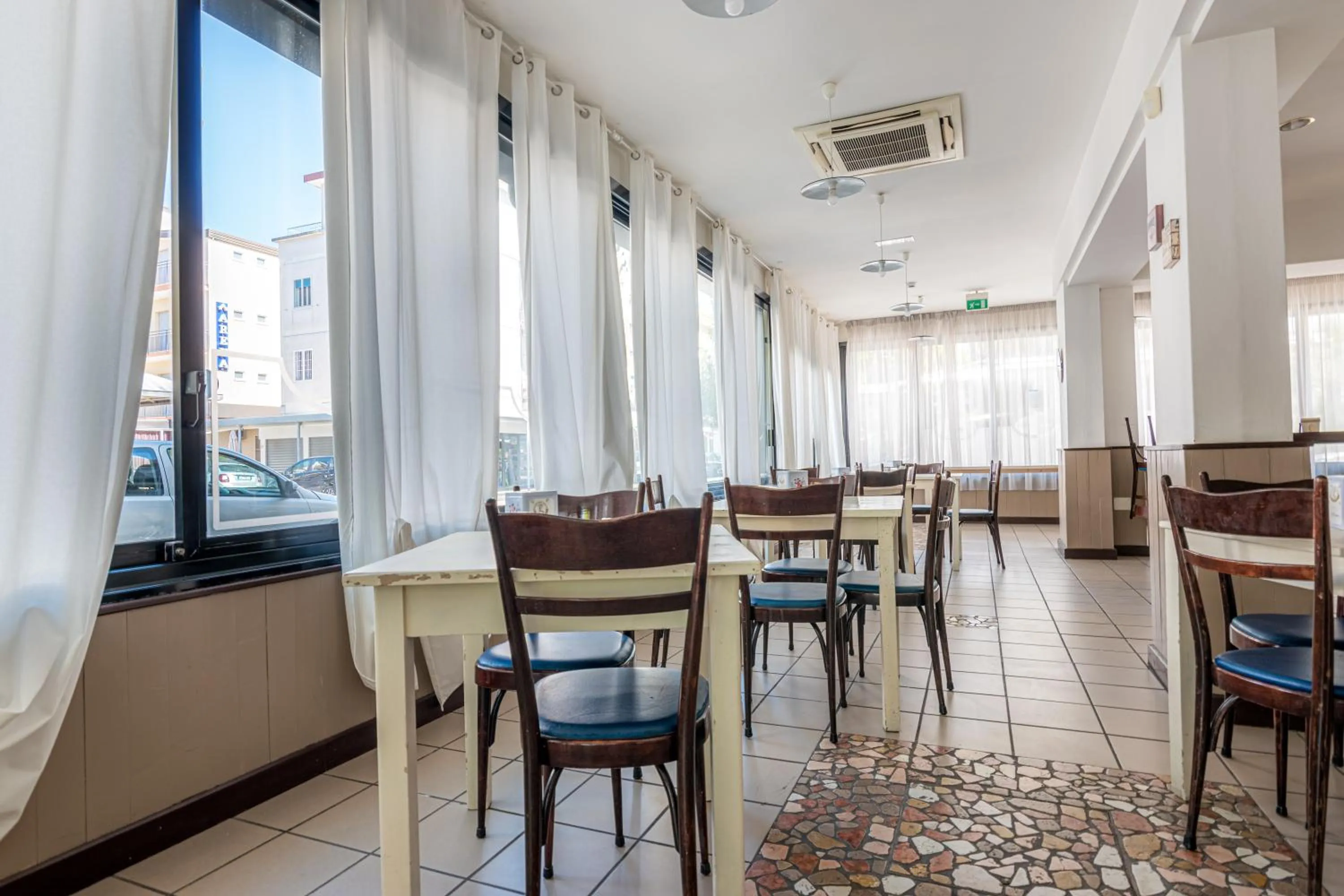 Lounge or bar in HOTEL JOHN