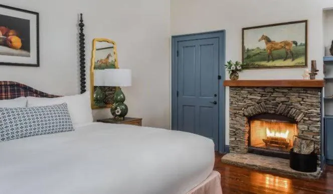 Bed in Barnsley Resort