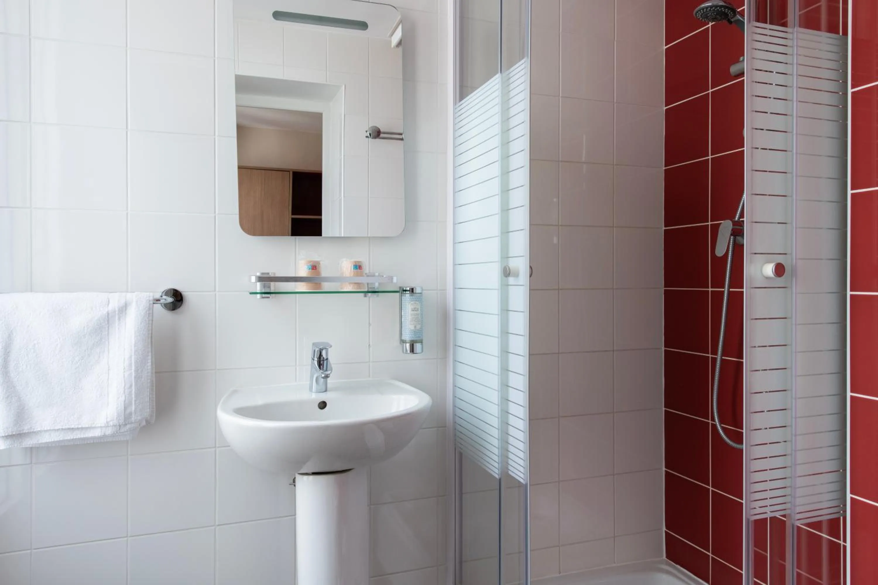 Bathroom in Est Hotel