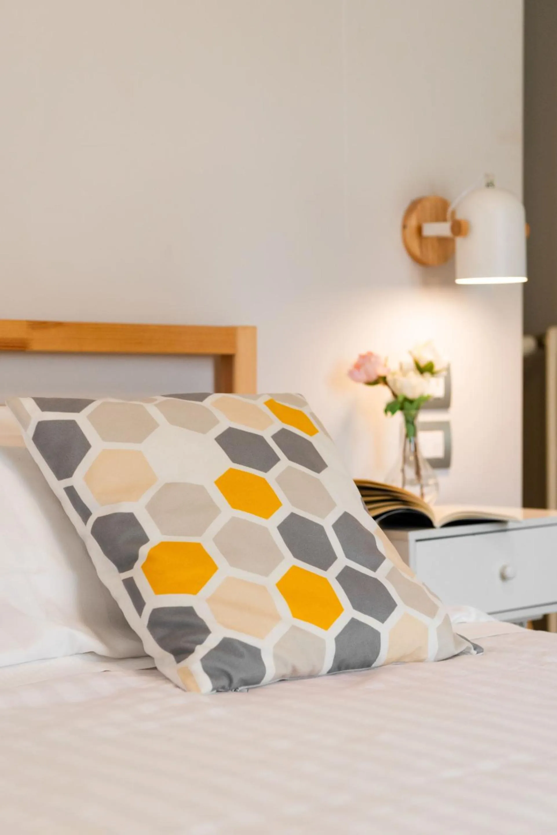 Bedroom, Bed in Winkler Suites