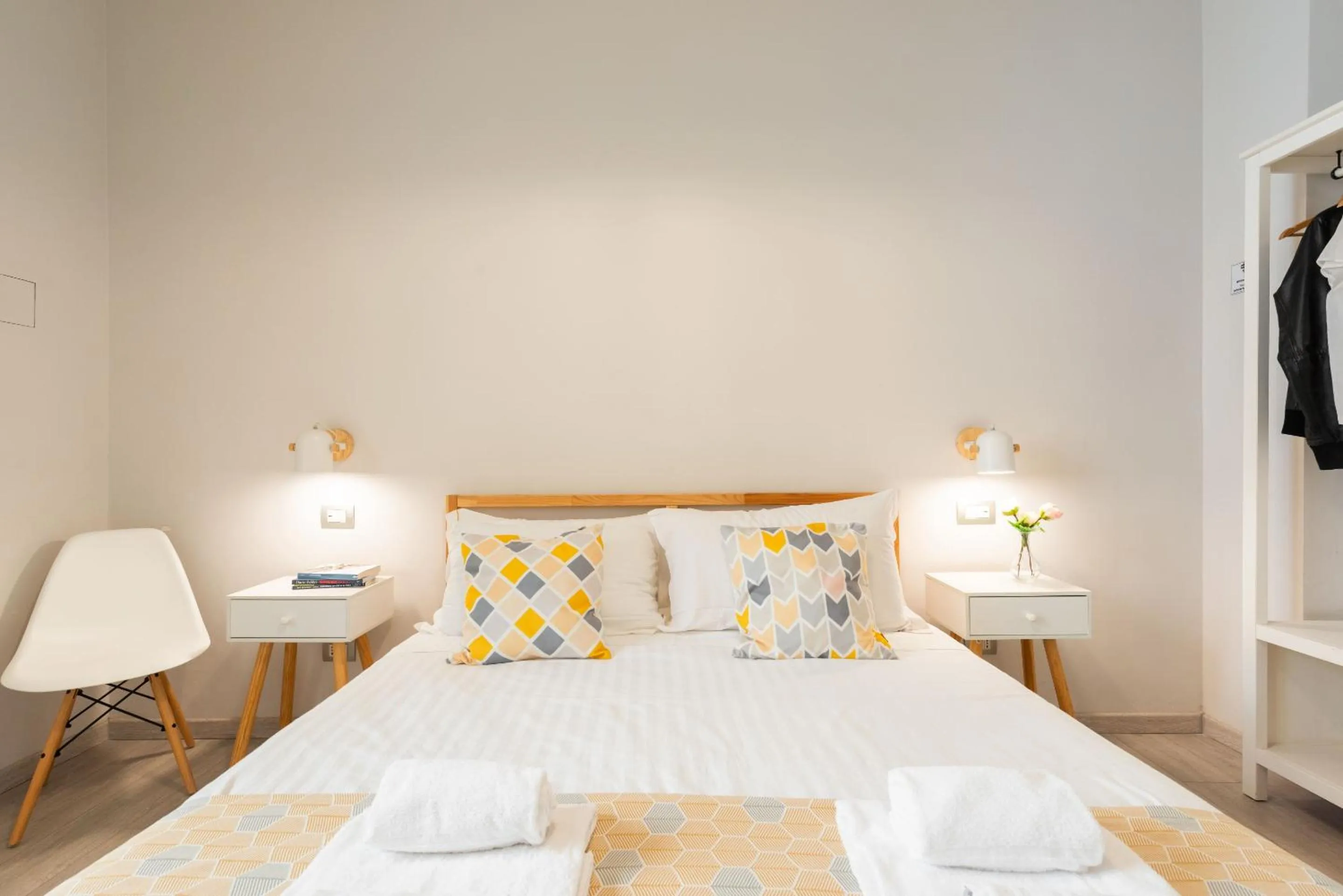 Bedroom, Bed in Winkler Suites