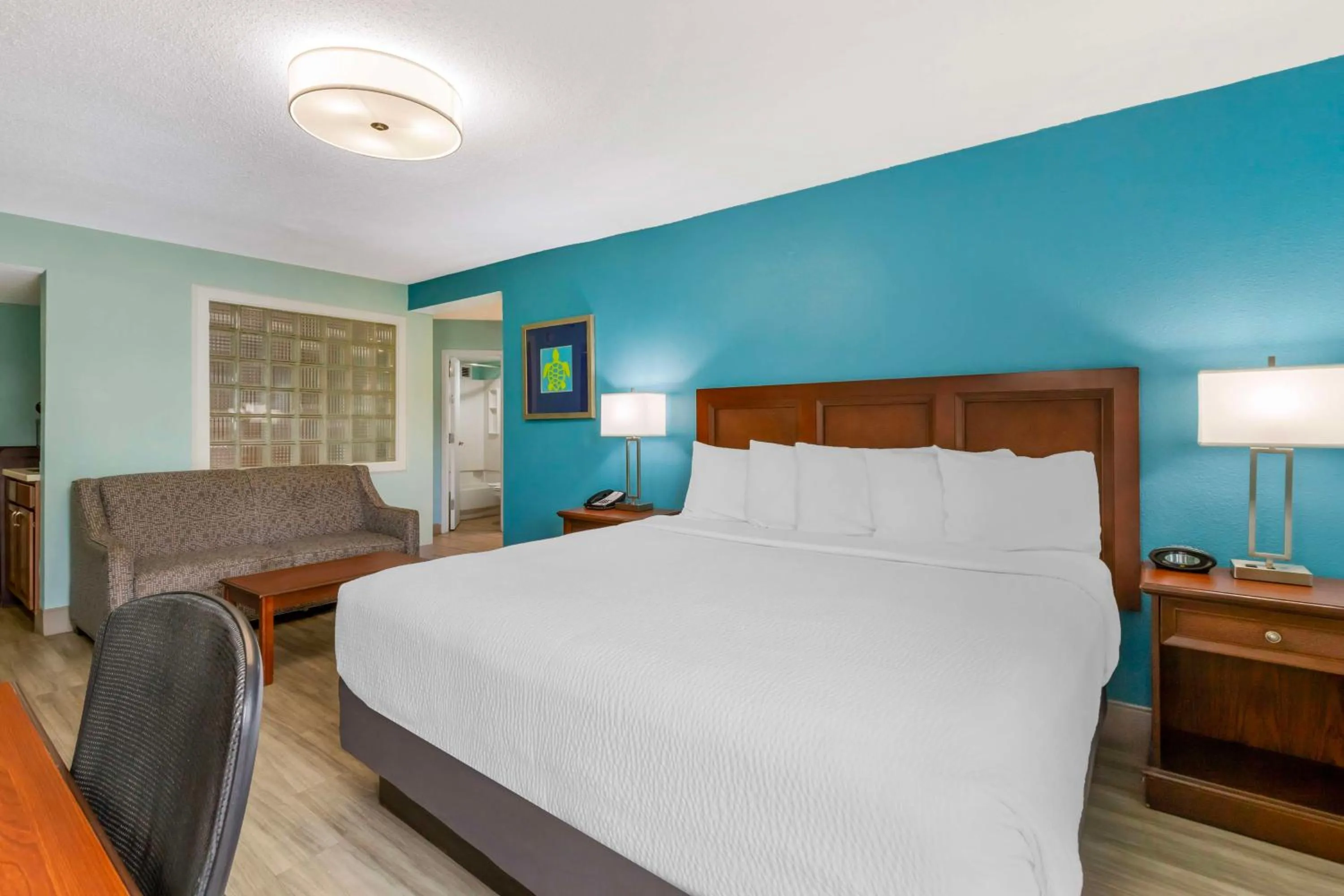 Bedroom, Bed in Best Western Plus Myrtle Beach@Intracoastal