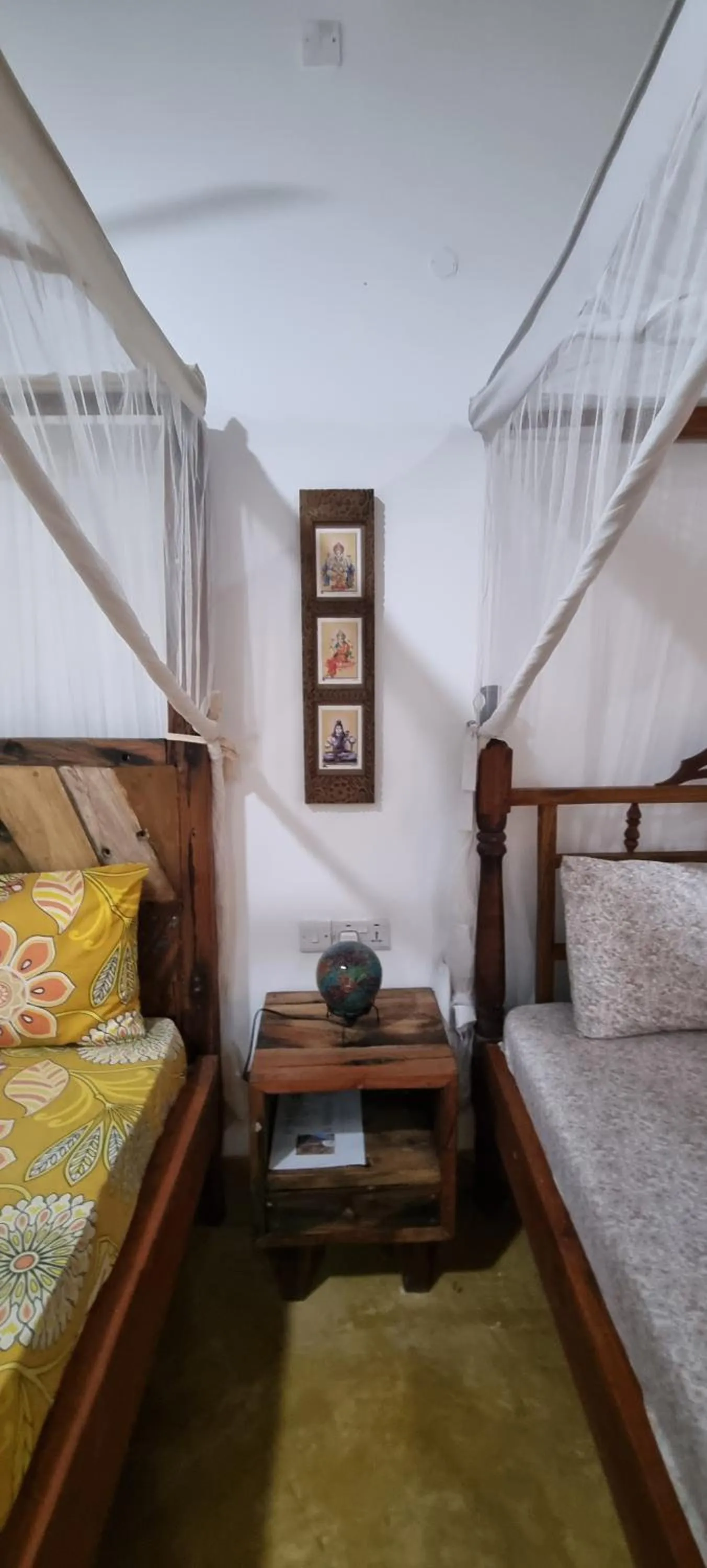 Shower, Bed in Salama & Mbuyuni Bungalows