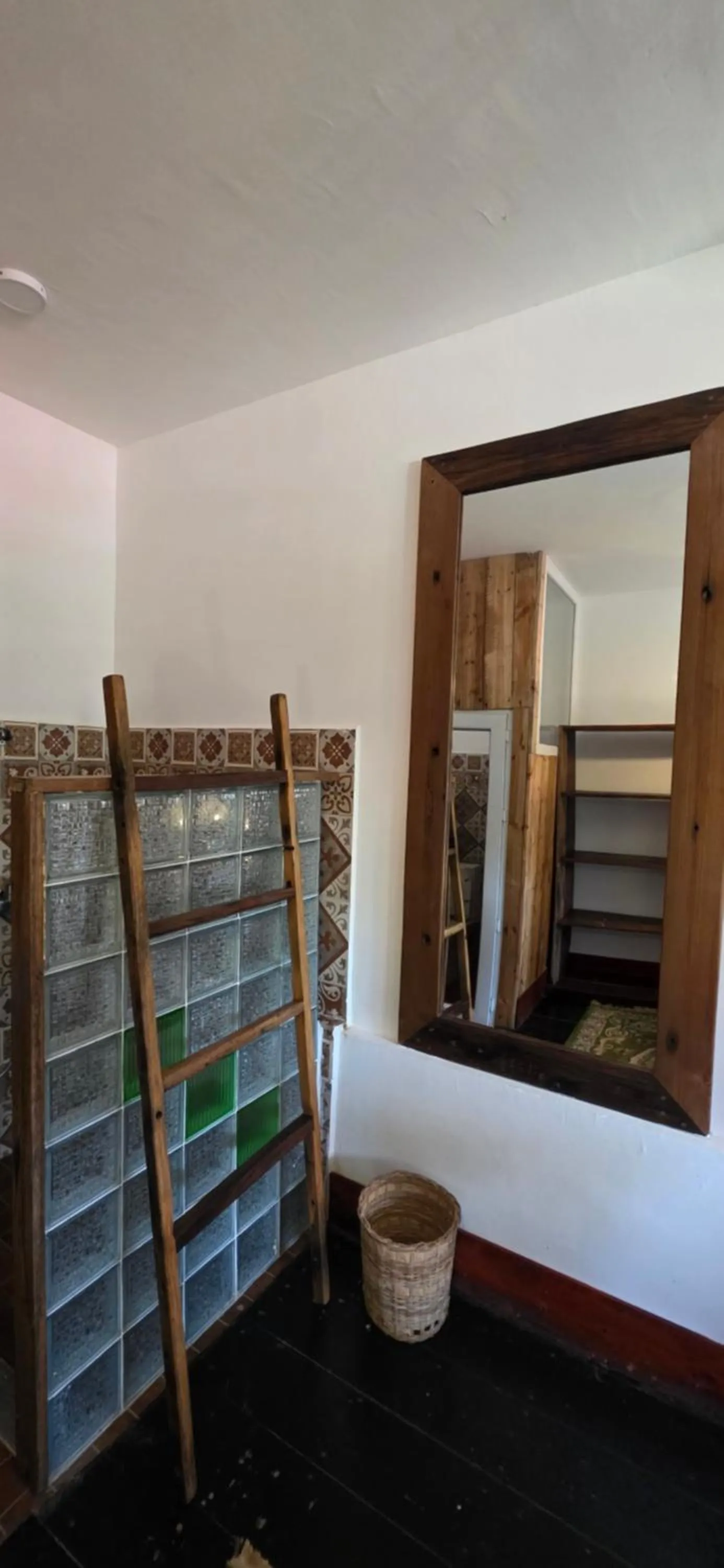 Bed in Salama & Mbuyuni Bungalows