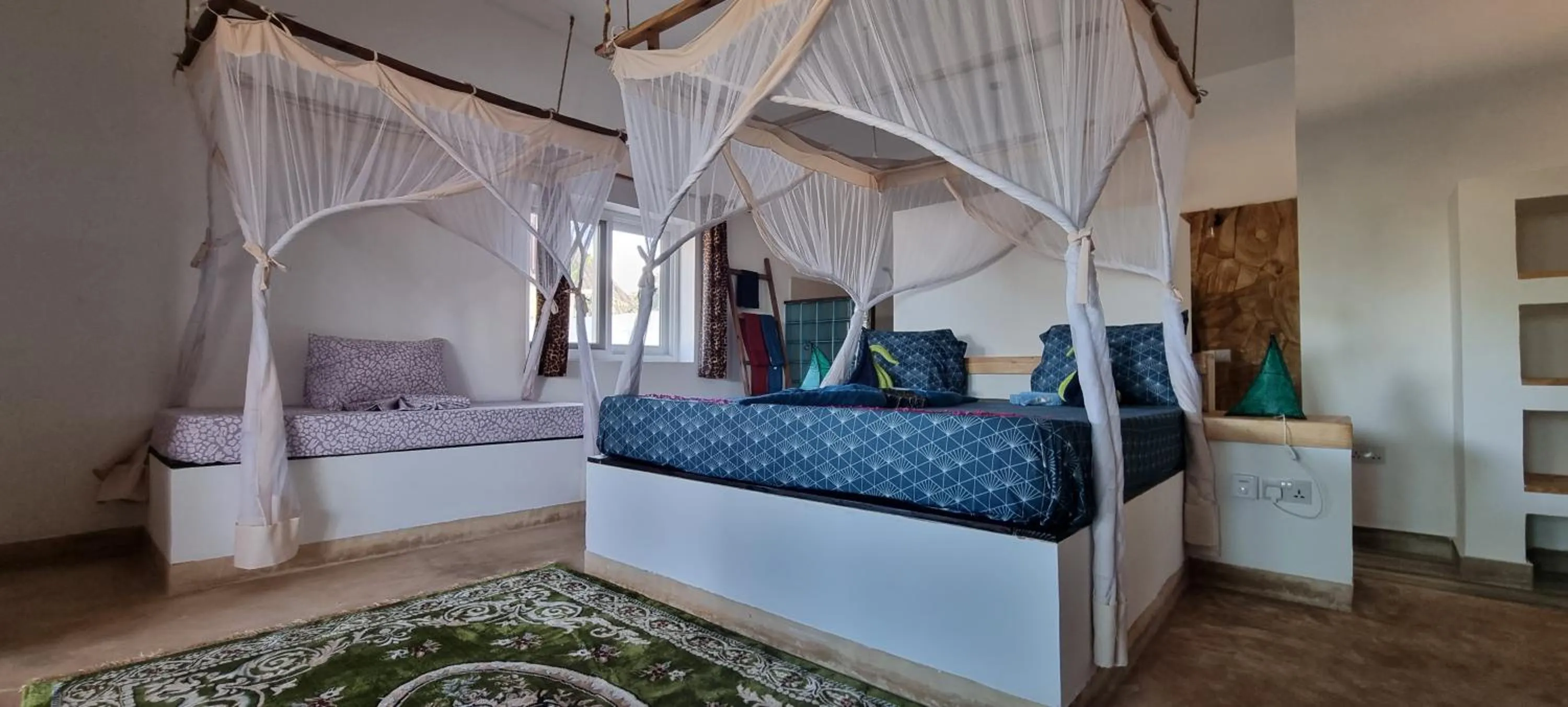 Bed in Salama & Mbuyuni Bungalows