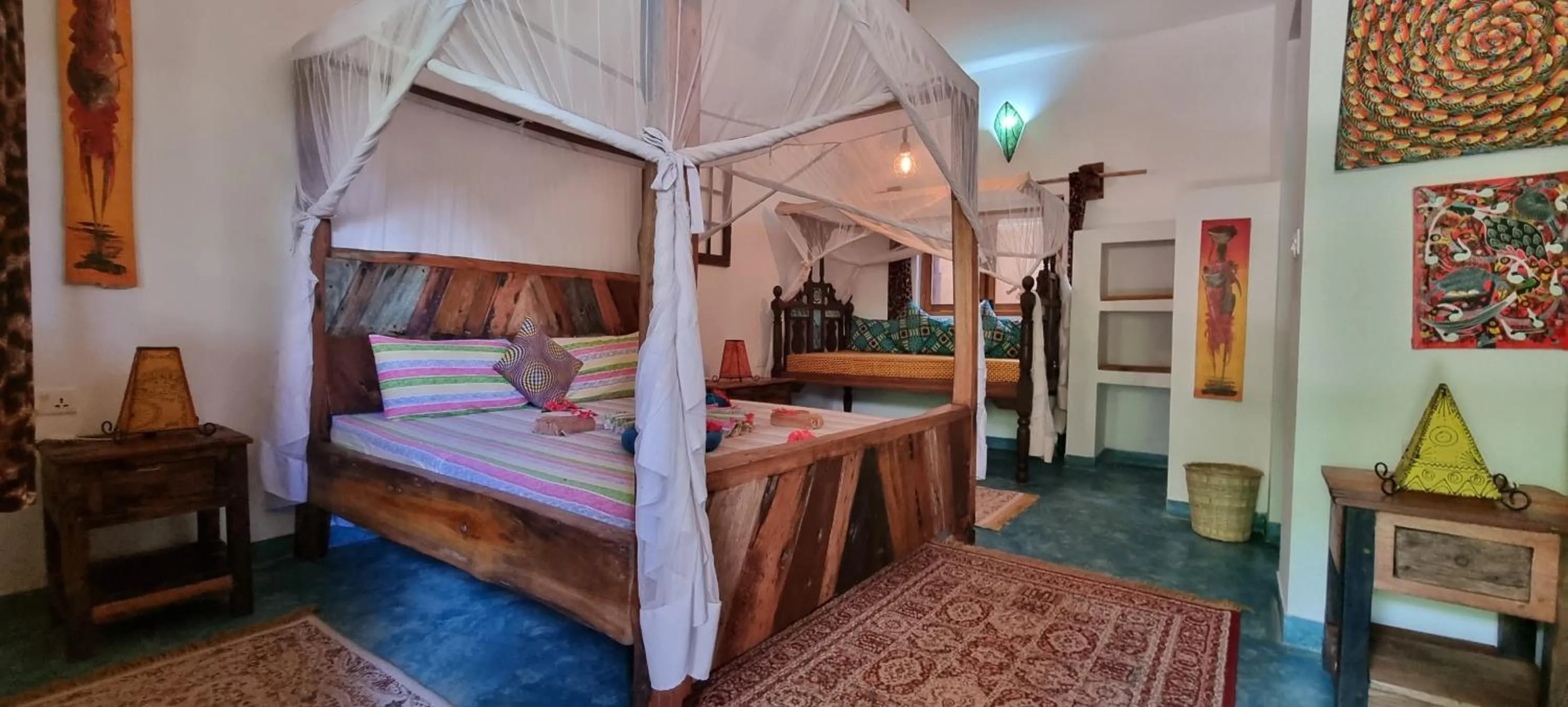 Bed in Salama & Mbuyuni Bungalows