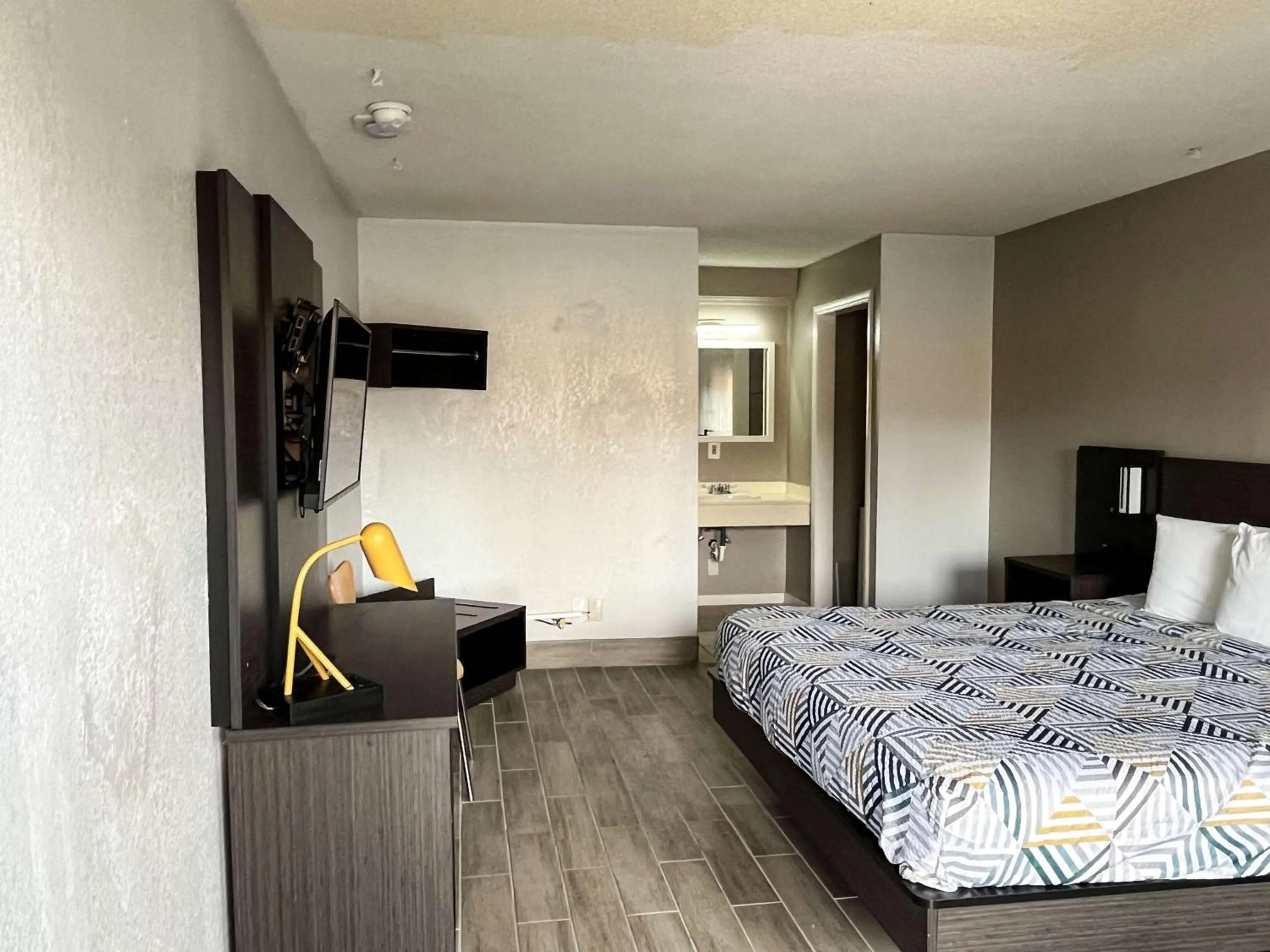 Bedroom, Bed in Motel 6 Cordele, GA