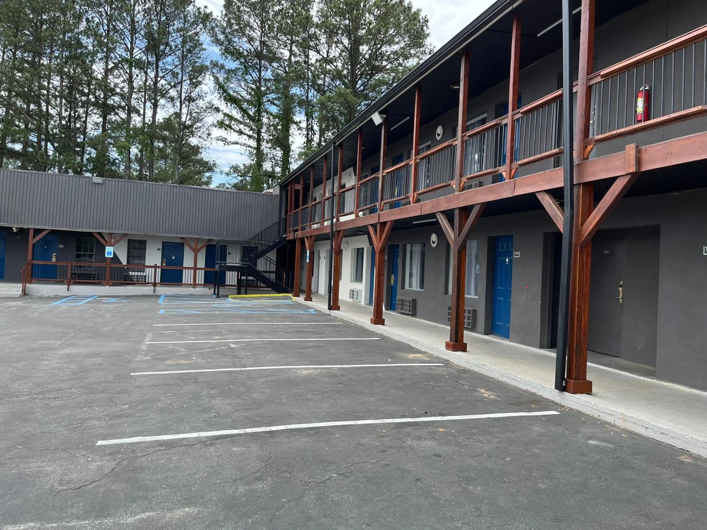 Parking in Motel 6 Cordele, GA