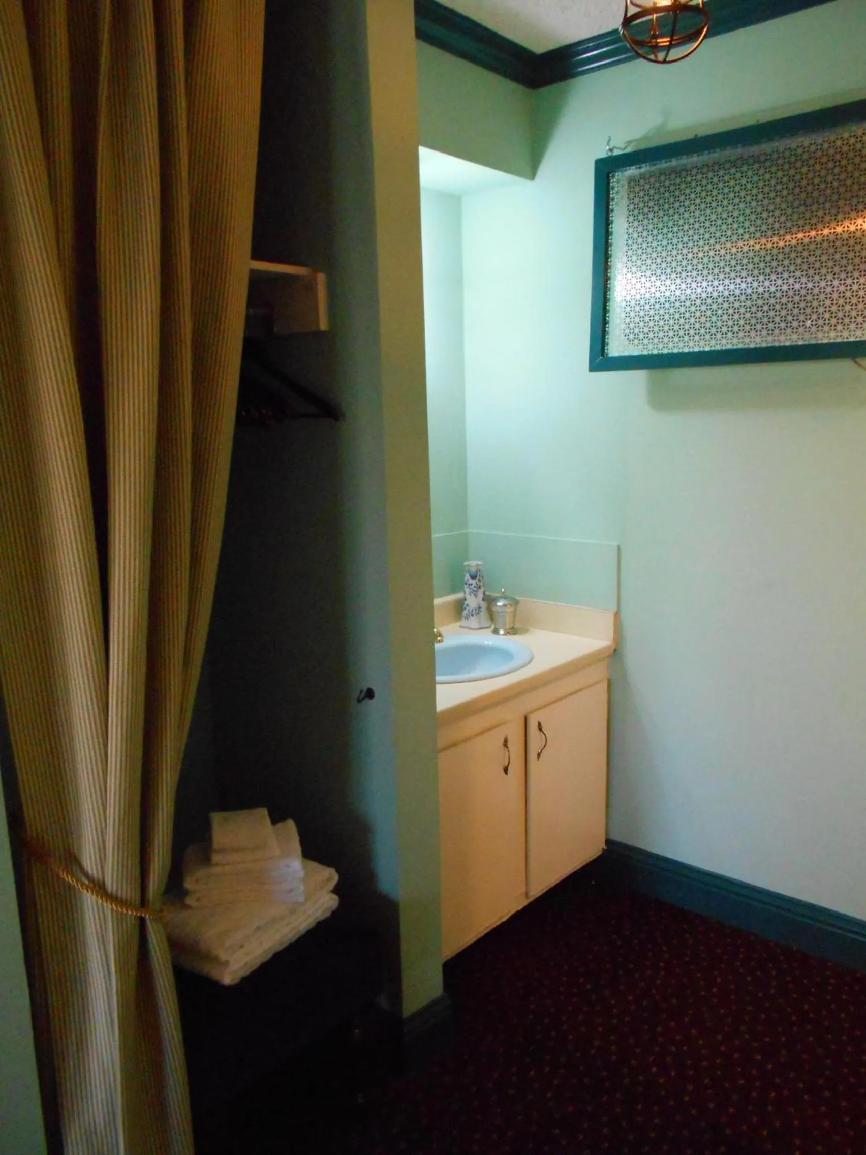 Other in Victorian Inn