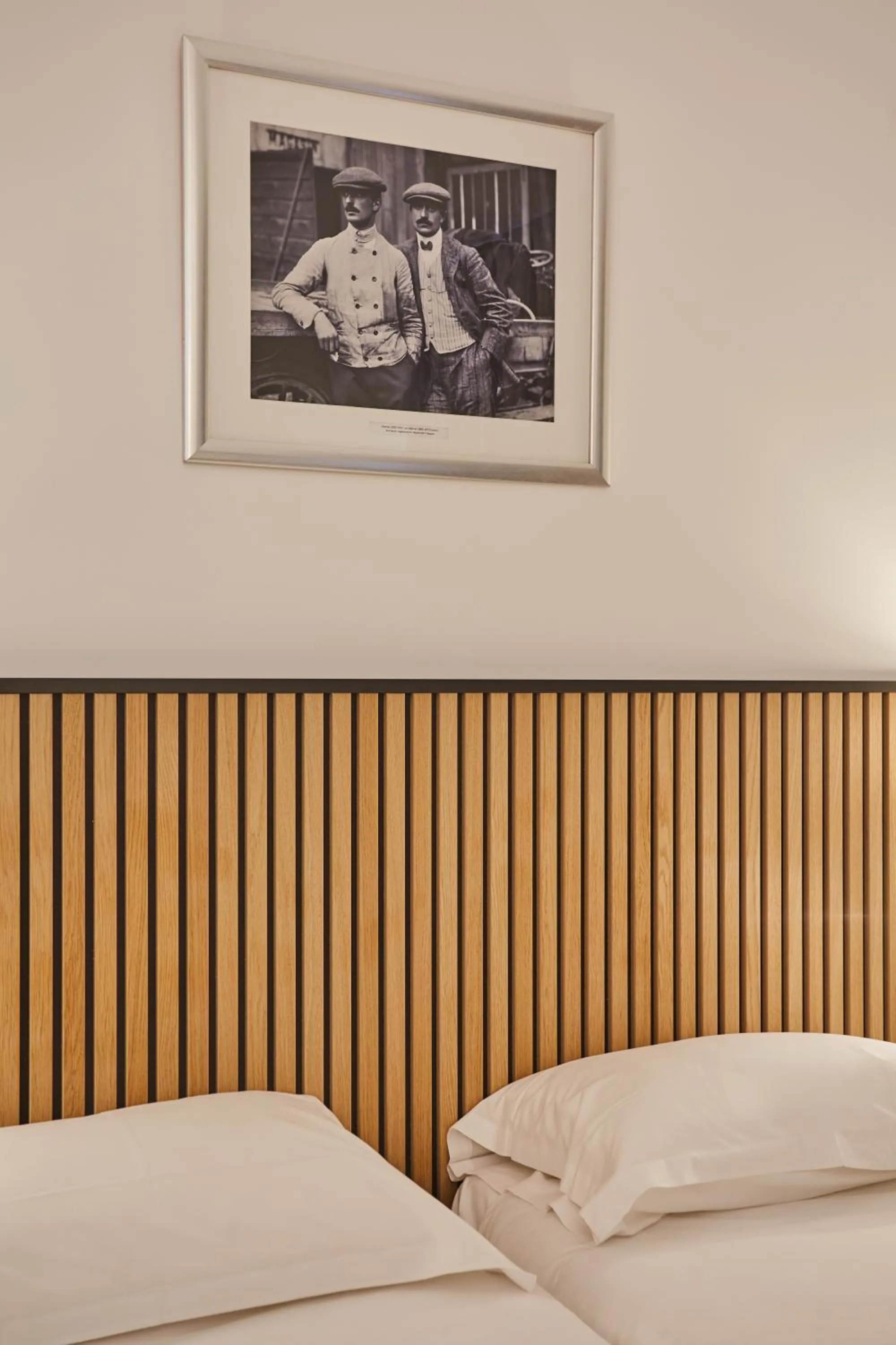 Bed in Hotel Gabriel Issy Paris