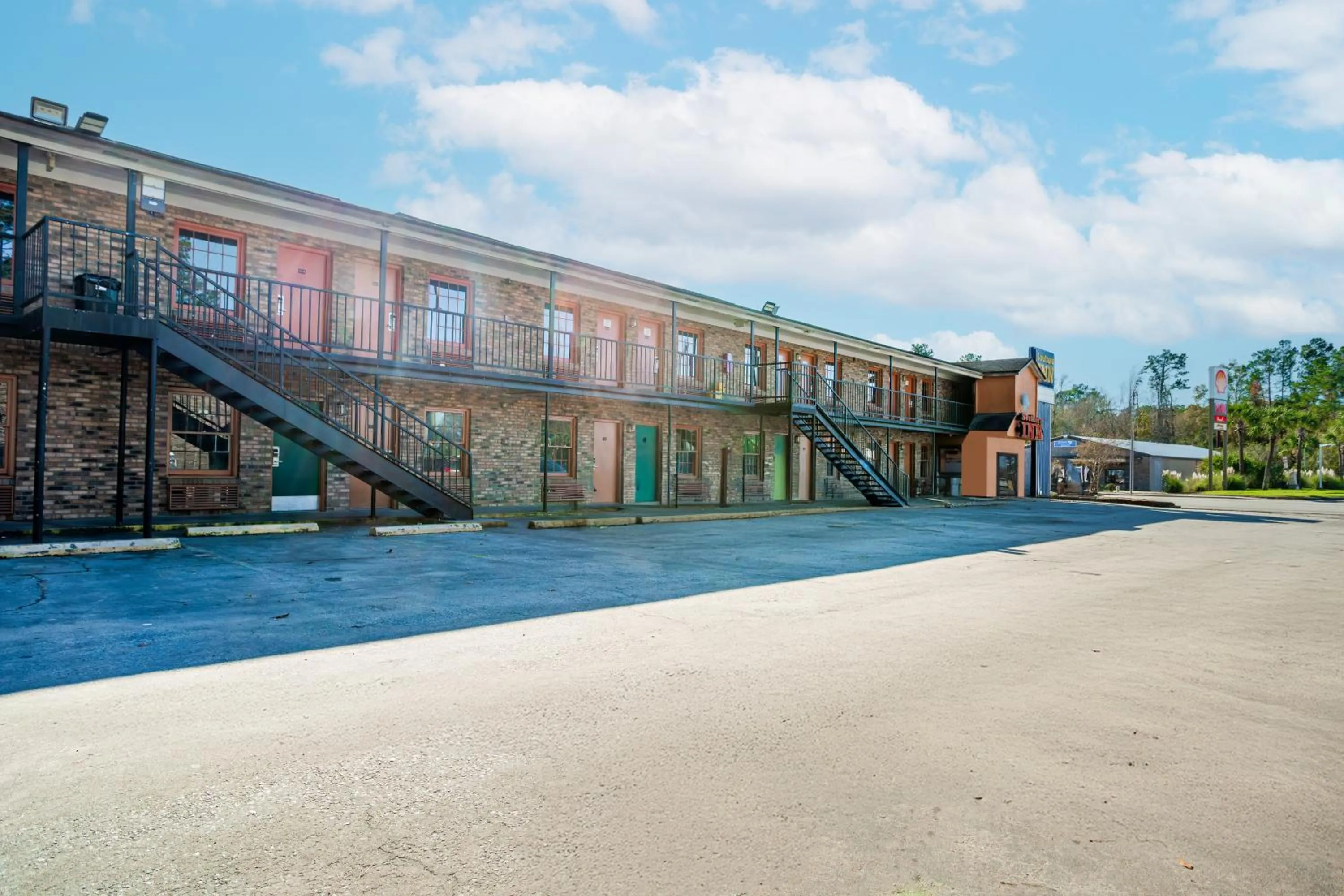 Facade/entrance in Southern Inn By OYO Walterboro I-95