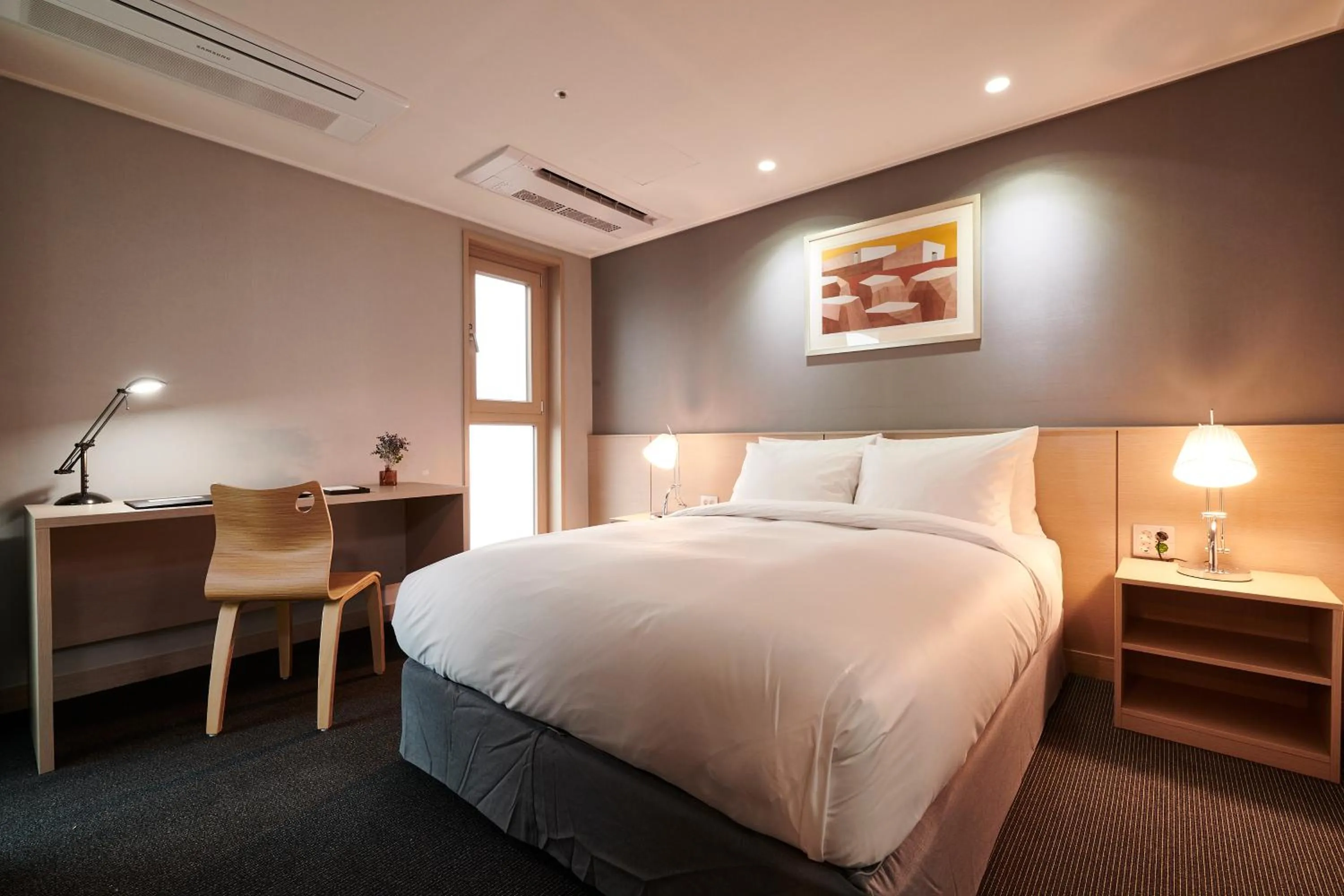 Bedroom, Bed in New Raon Stay