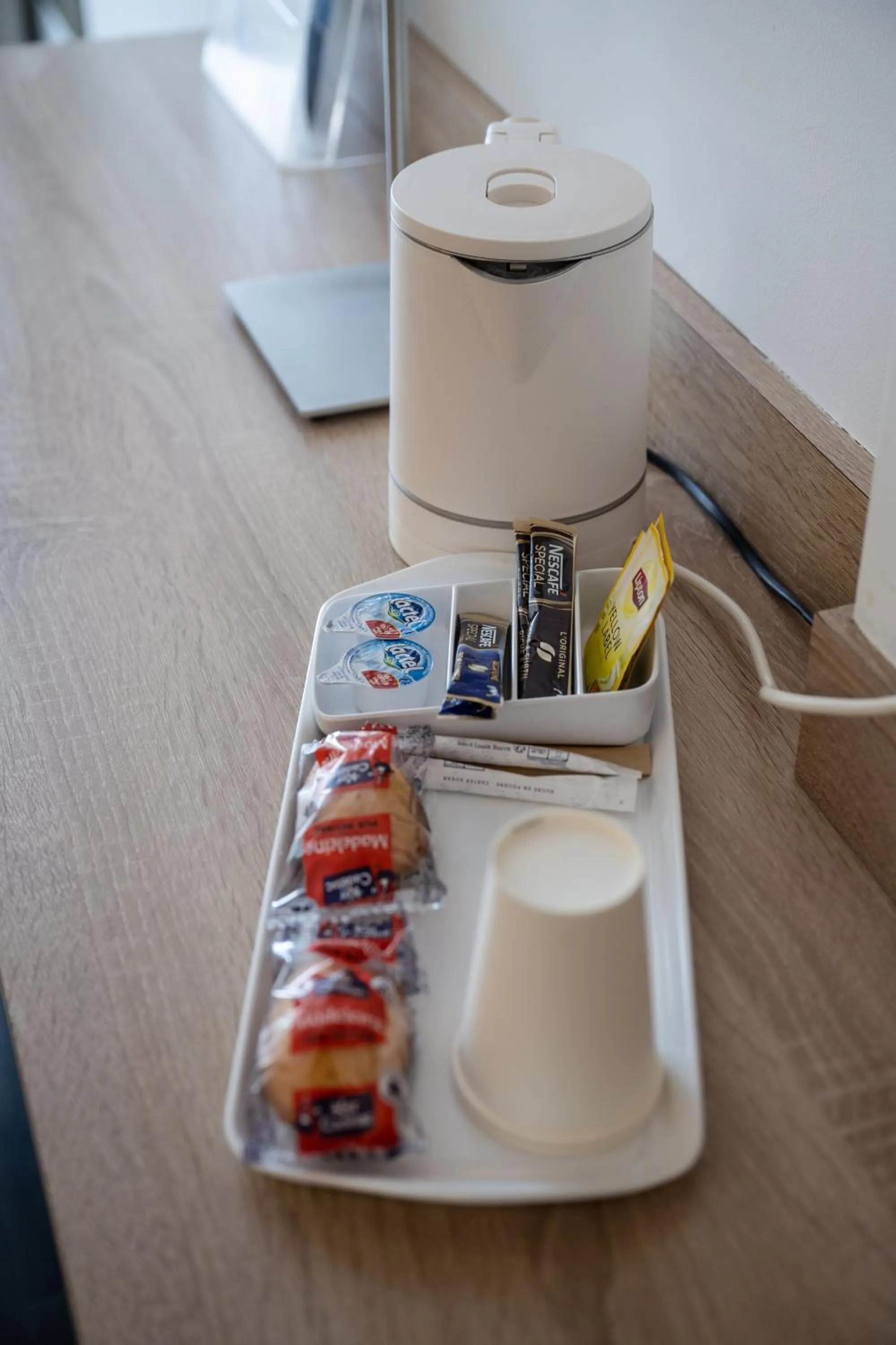Coffee/tea facilities in Kyriad Beaune