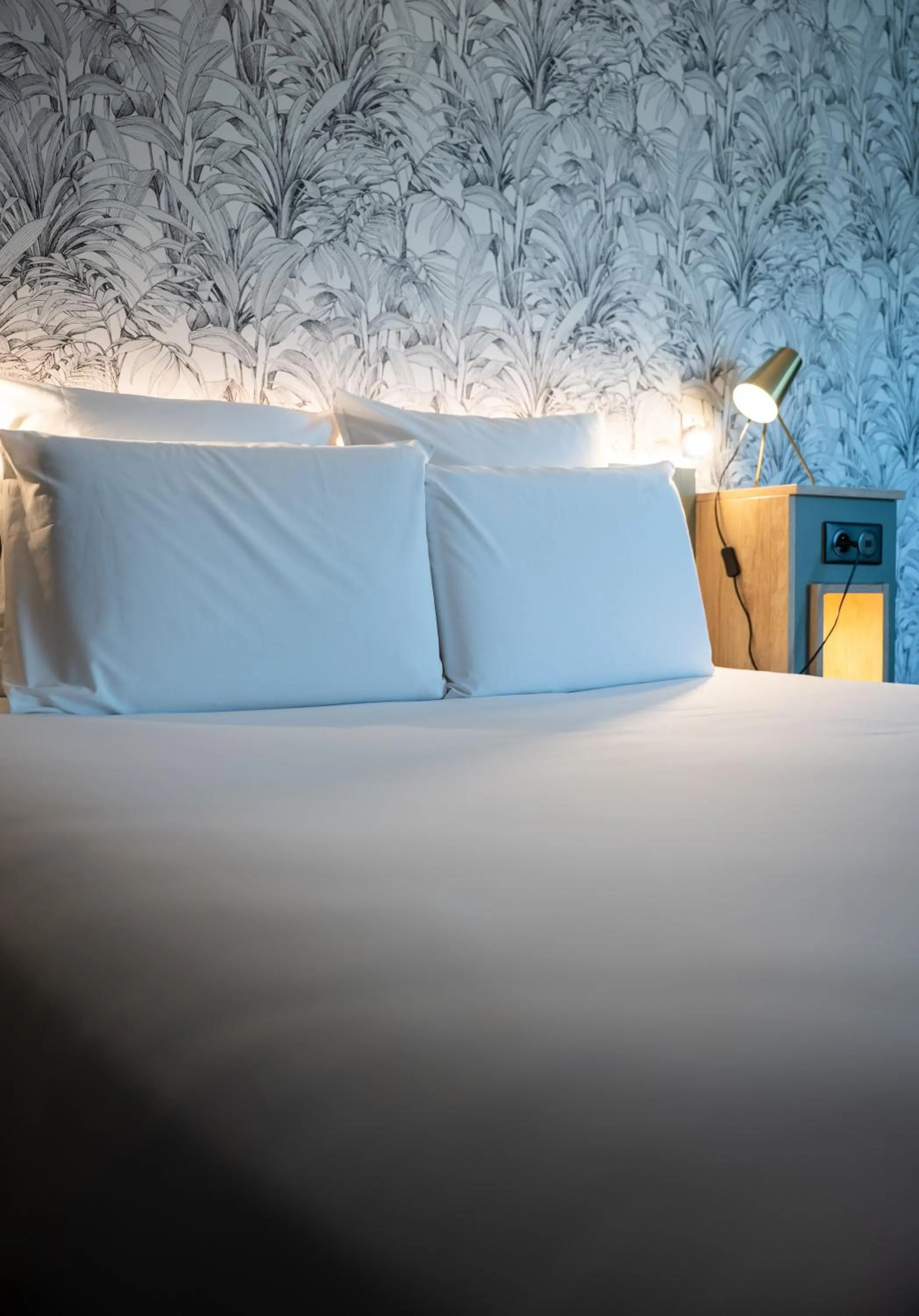 Bed in Kyriad Beaune