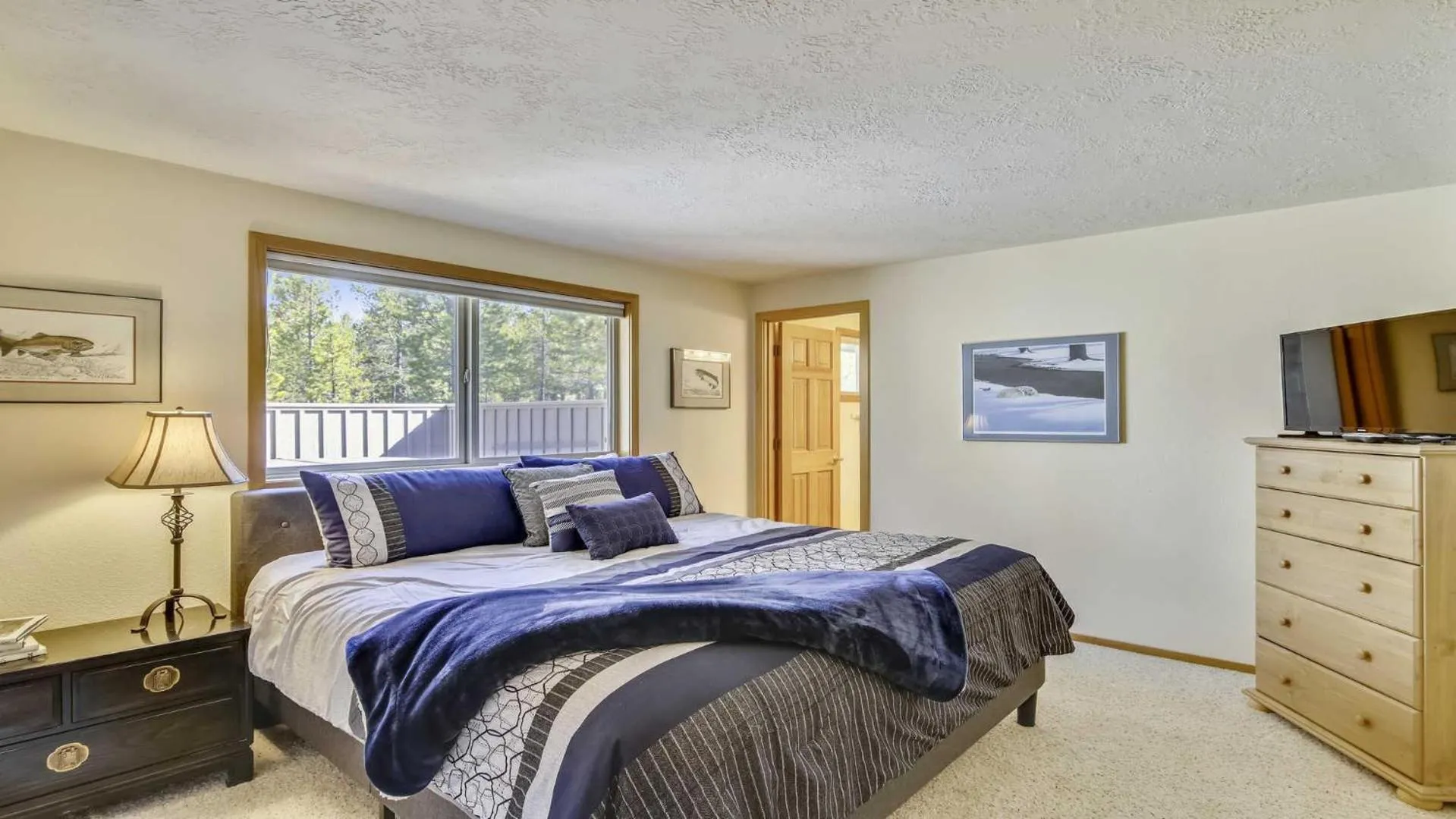 Bed in Paper Birch 09