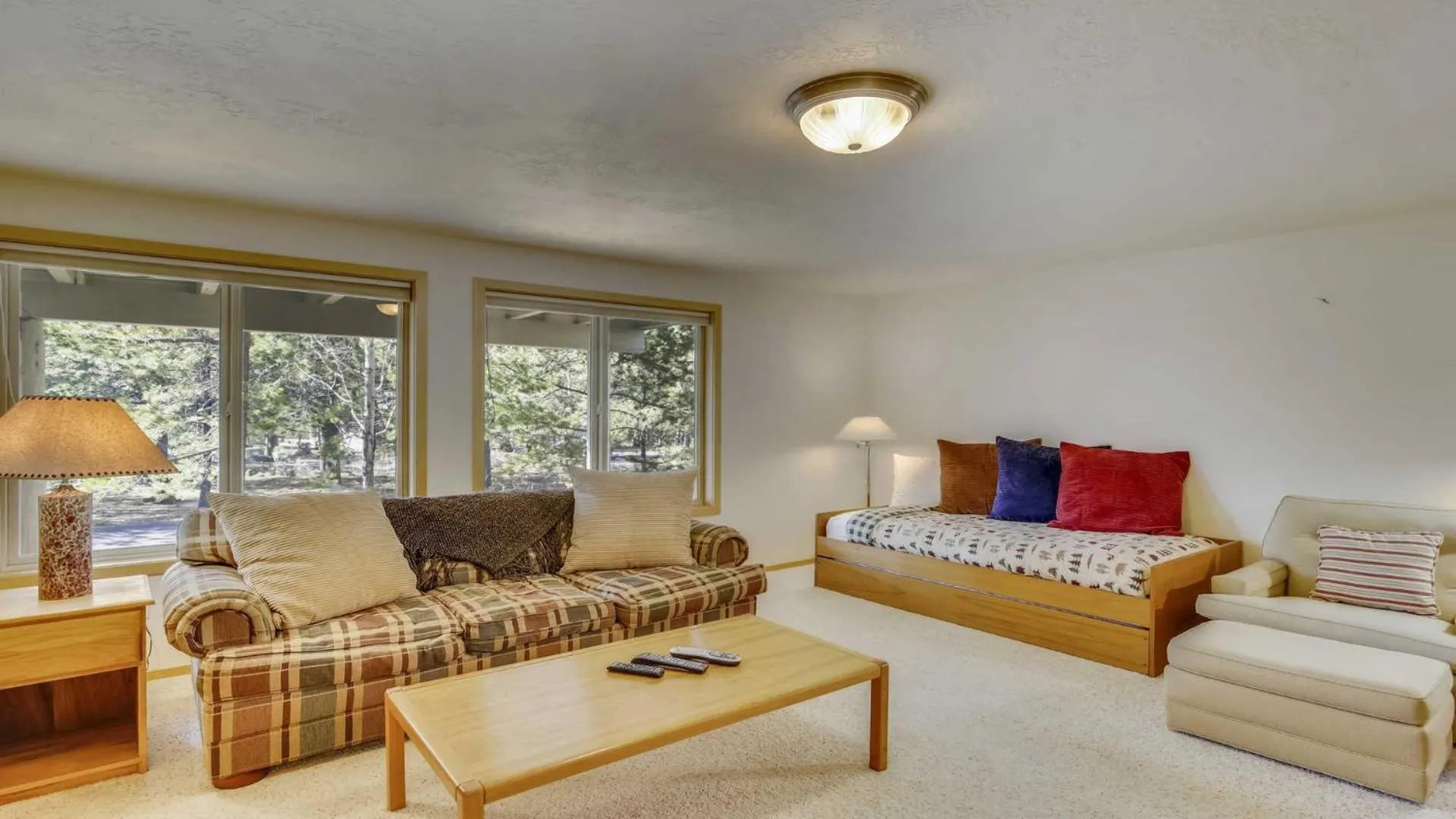 Bed in Paper Birch 09