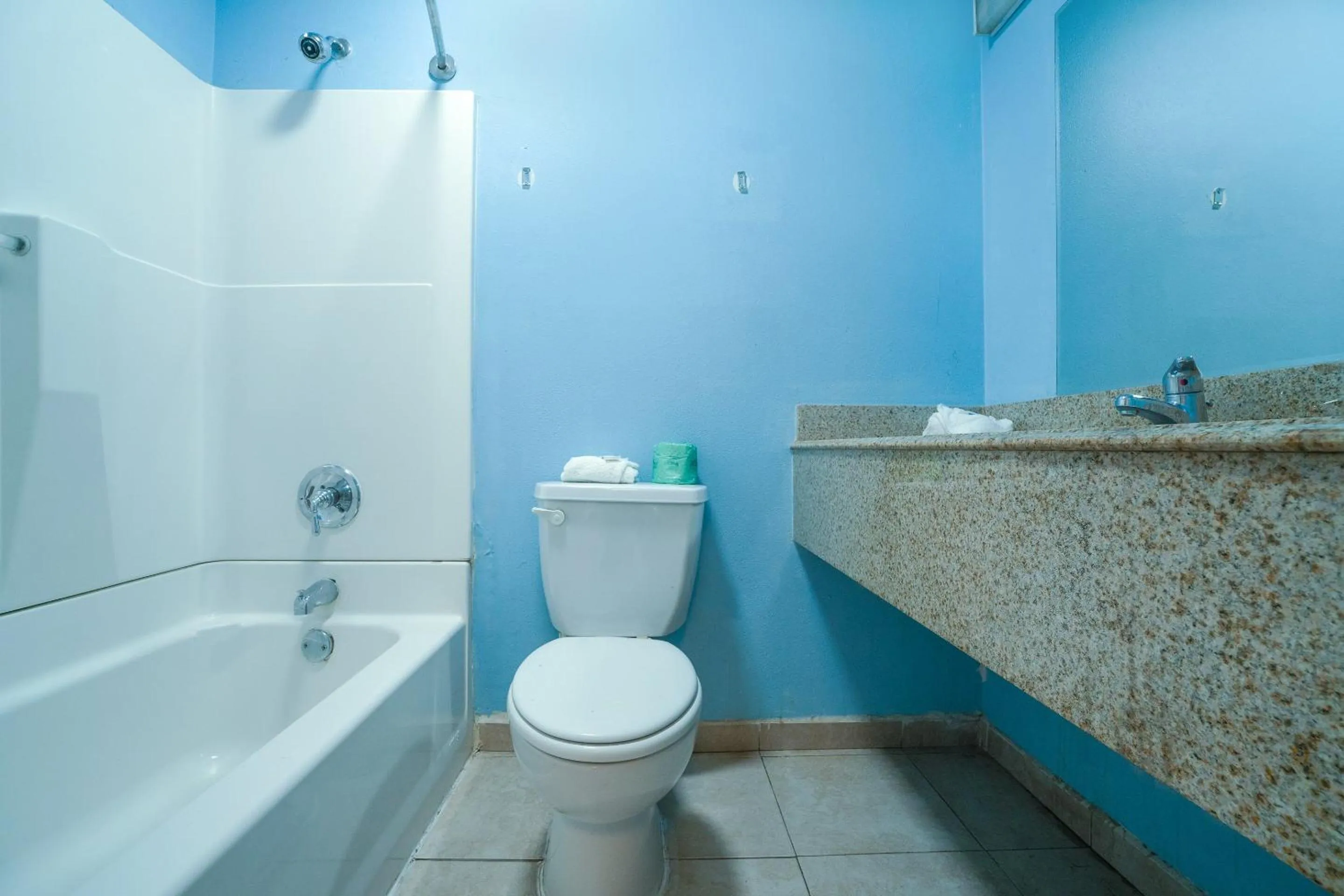 Bathroom in OYO Hotel Midland