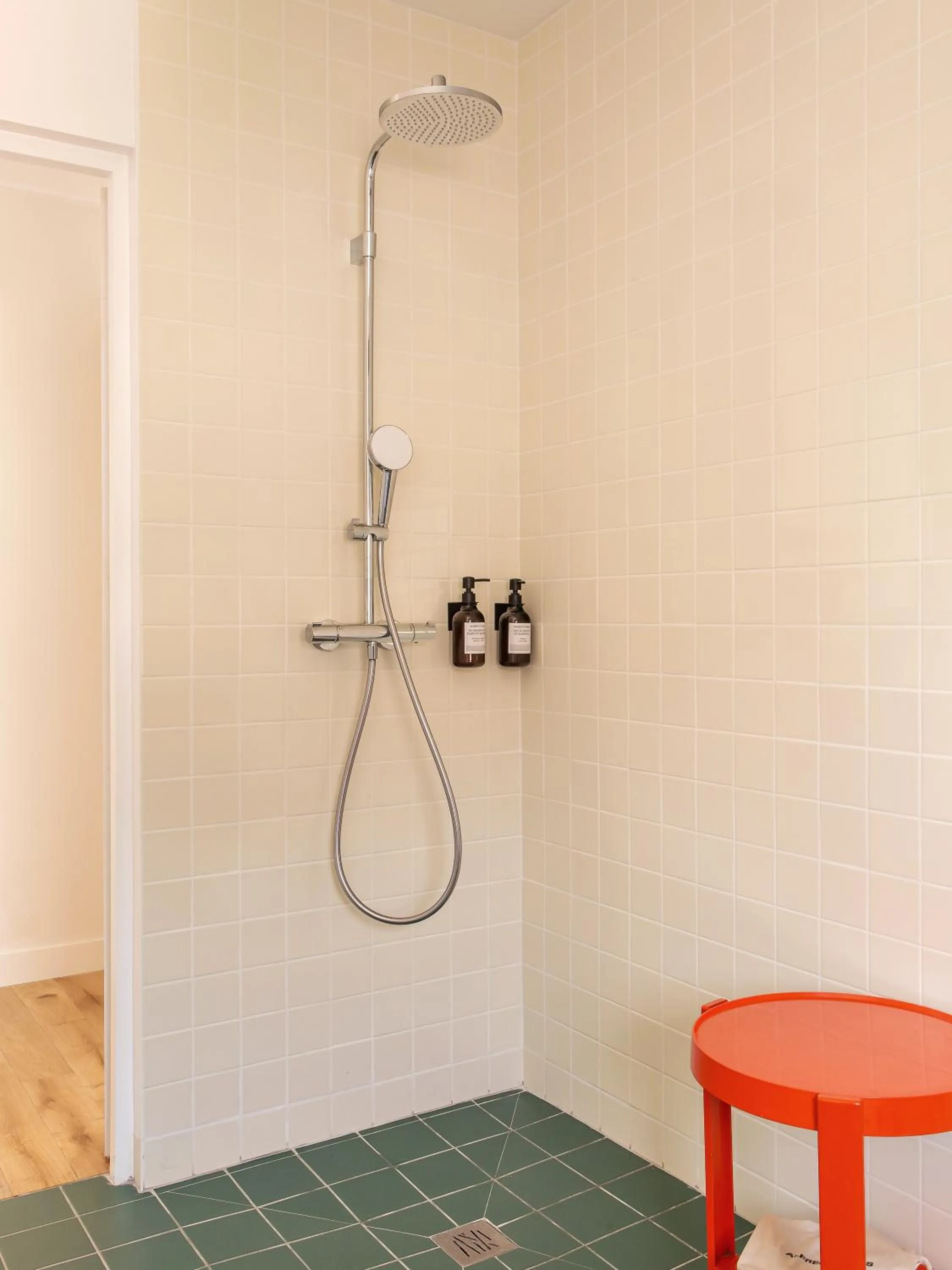 Bathroom in ALFRED HOTELS Monaco - Hôtel rénové