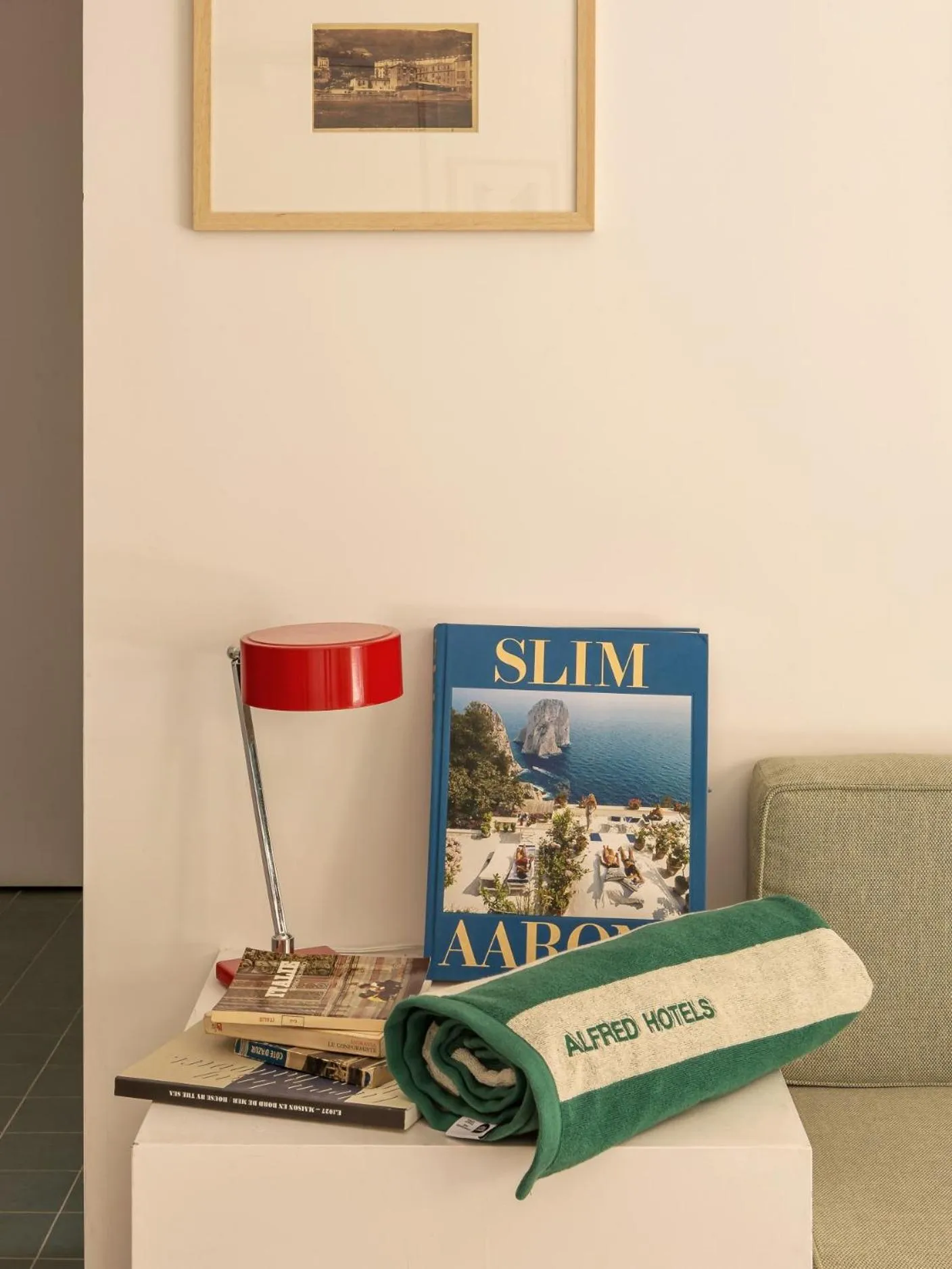 Lobby or reception in ALFRED HOTELS Monaco - Hôtel rénové