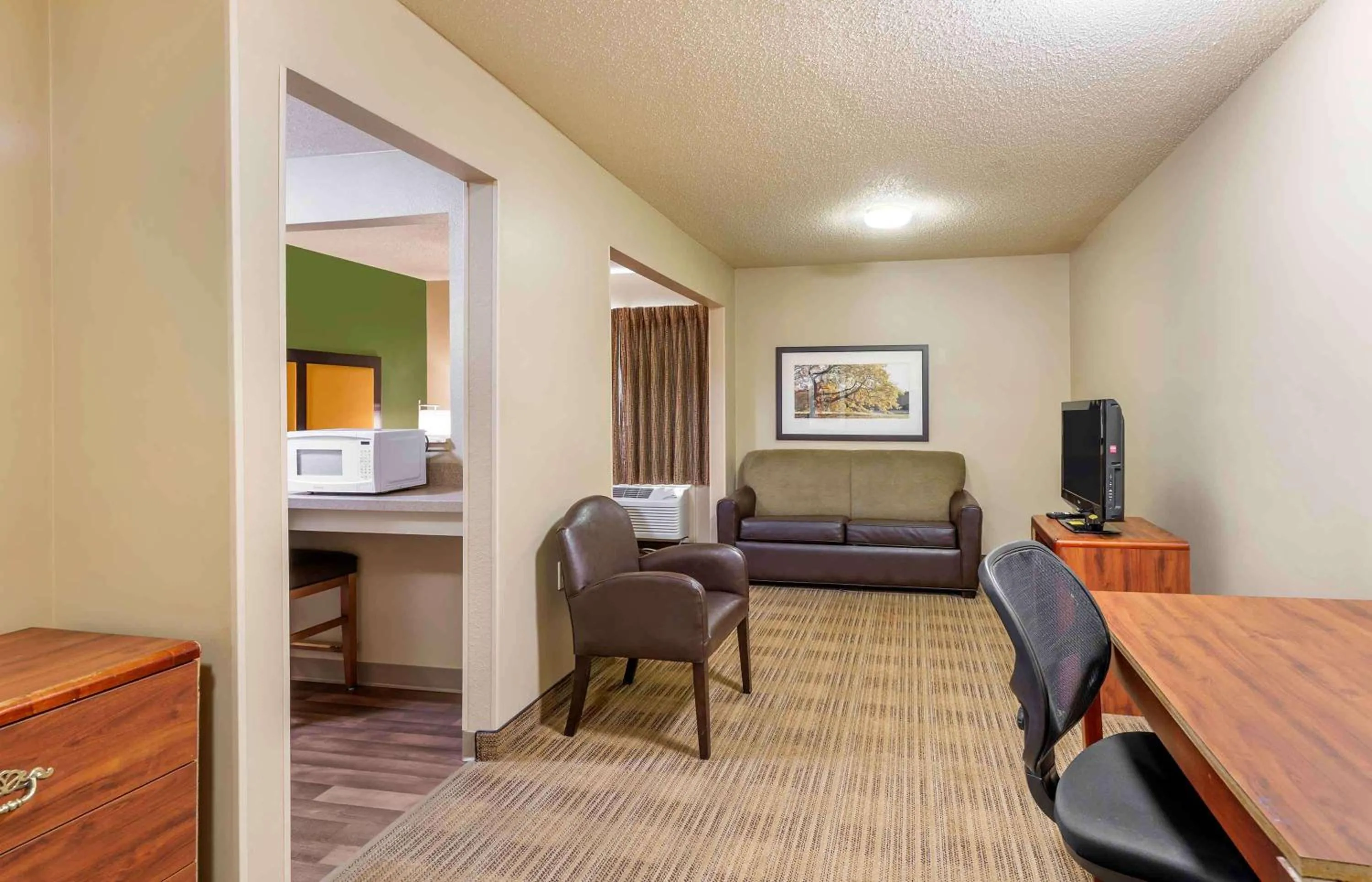 Bedroom in Extended Stay America Select Suites - Richmond - Innsbrook
