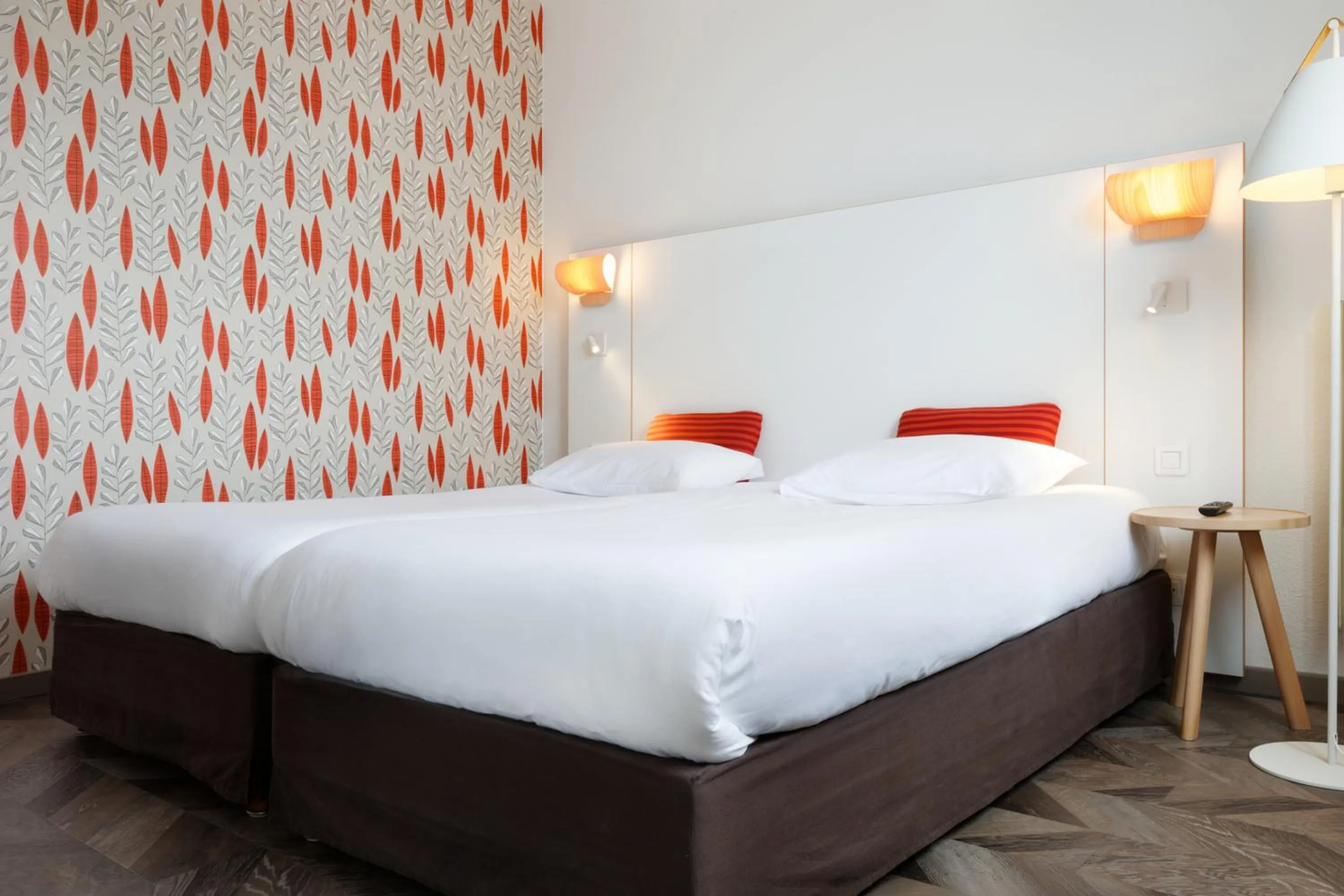 Bedroom, Bed in Logis Hôtel Beauséjour Colmar