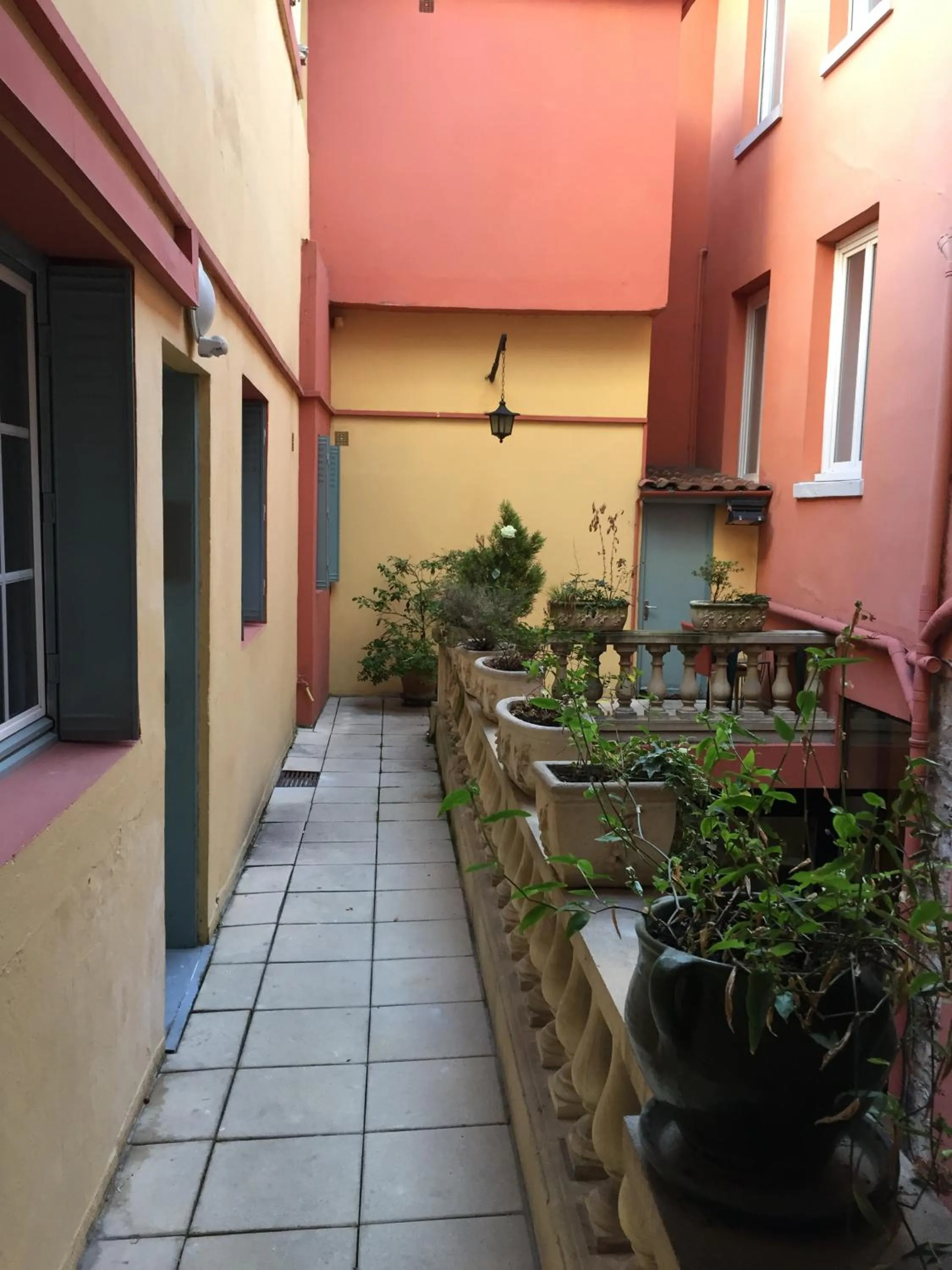 Area and facilities in Au Patio Morand