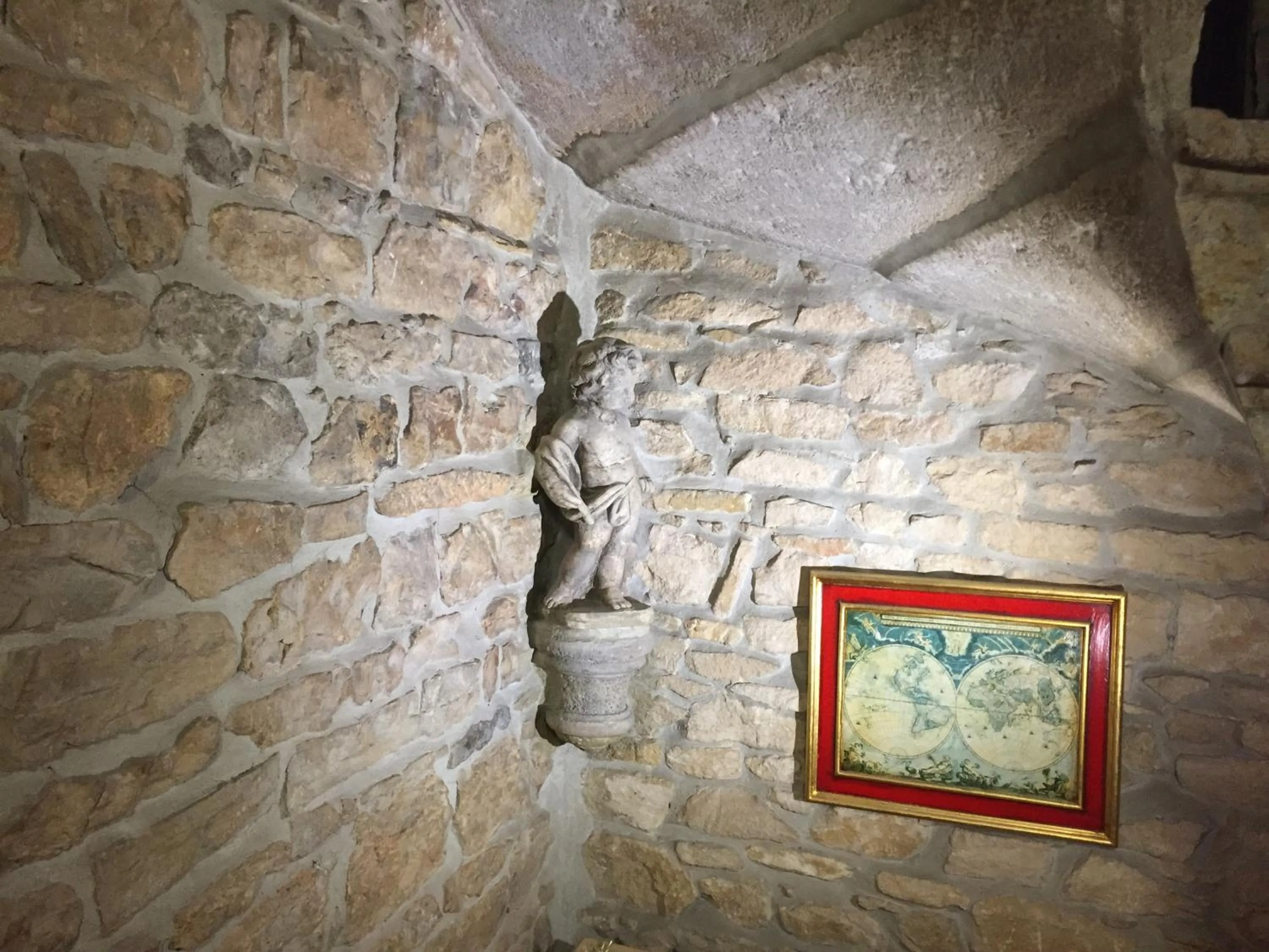 Decorative detail in Au Patio Morand