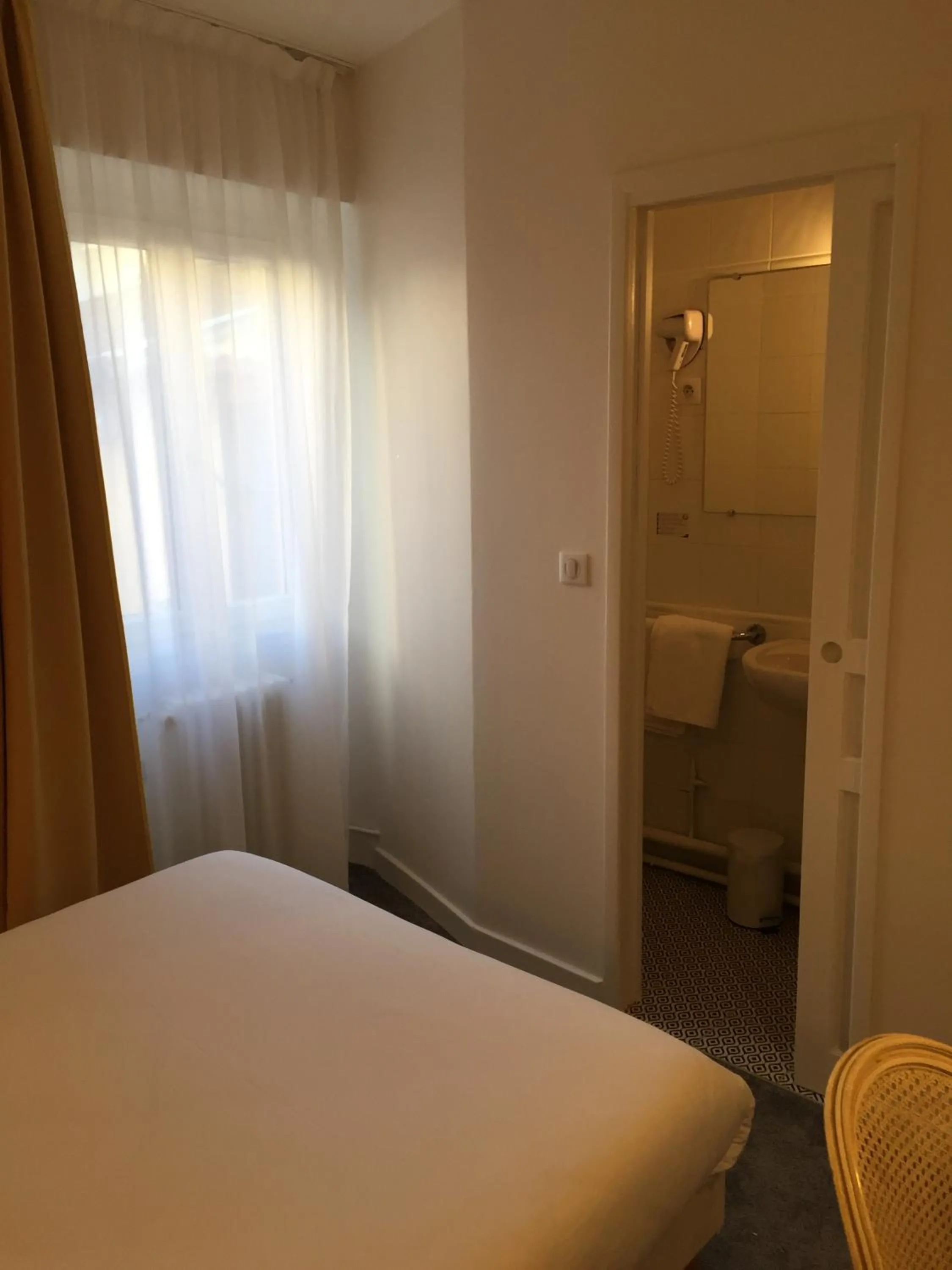 Bedroom, Bed in Au Patio Morand