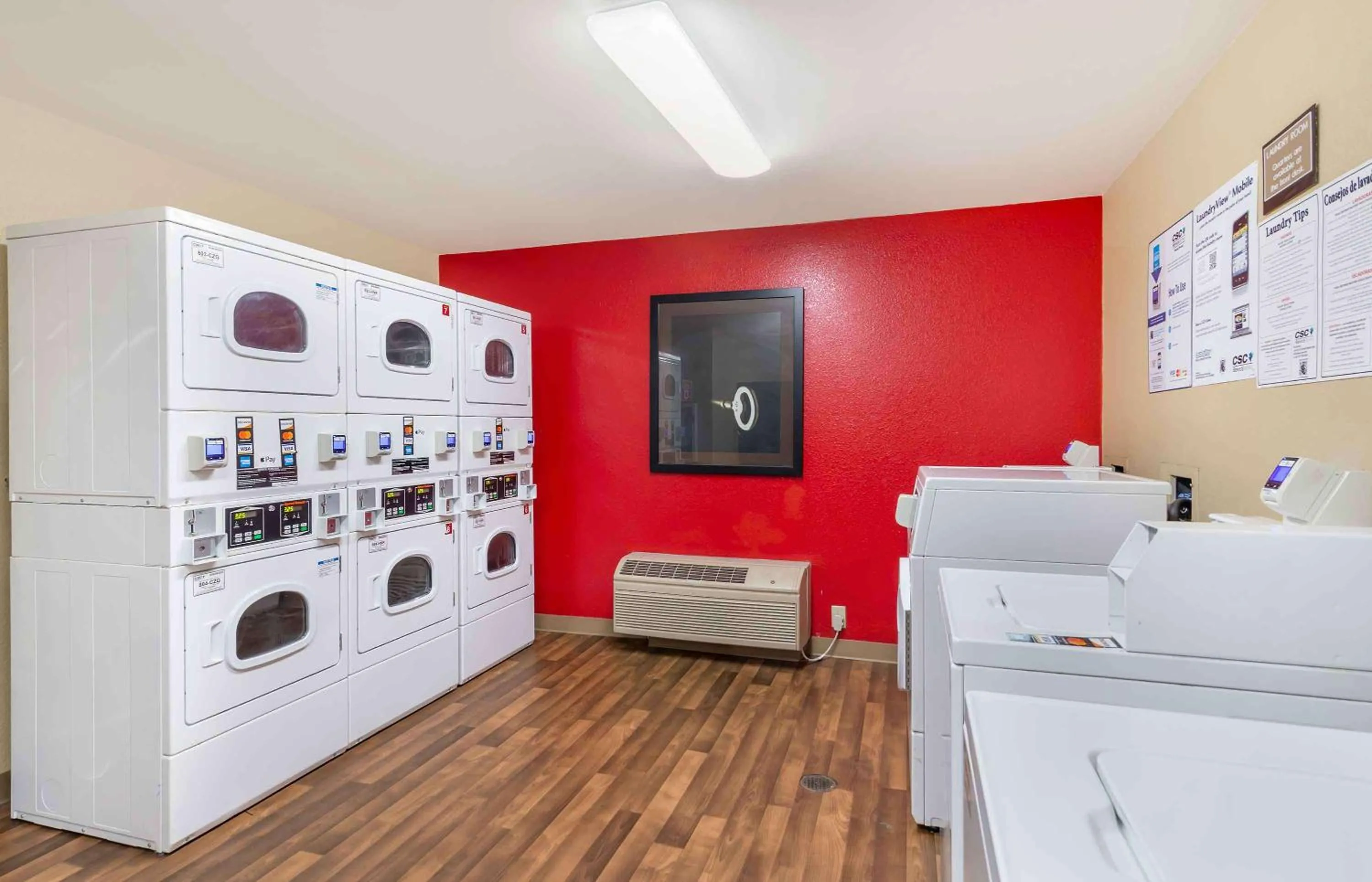 Property building in Suburban Studios Columbus Bradley Park