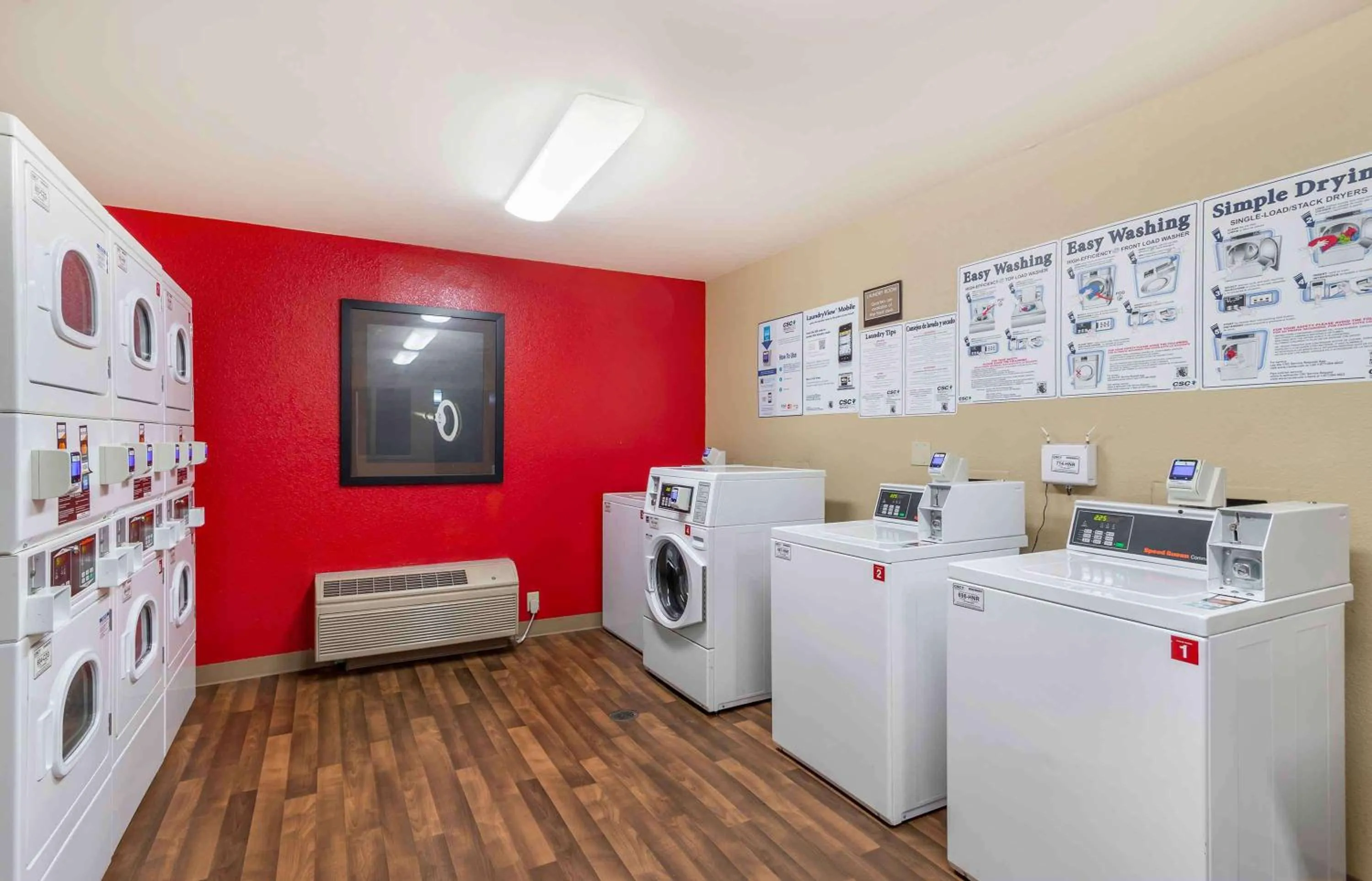 Property building in Suburban Studios Columbus Bradley Park