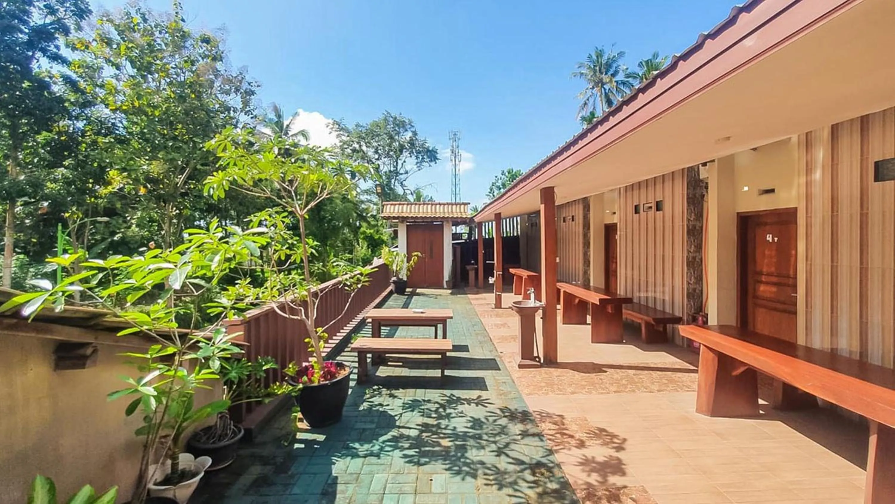 Property building in RedDoorz Syariah at Banyu Asem Banyuwangi