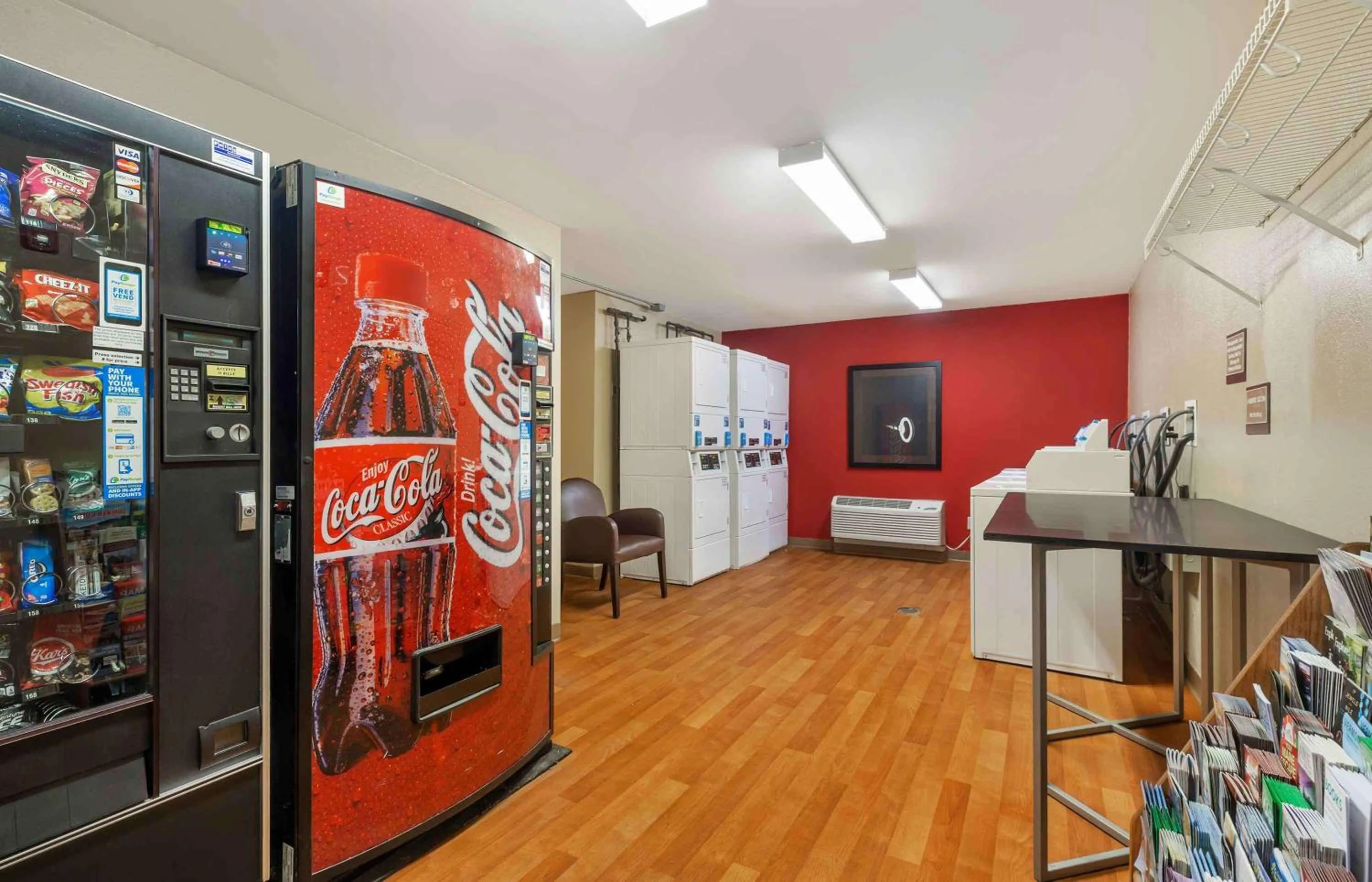 Property building in Extended Stay America Suites - Boston - Westborough - Connector Road