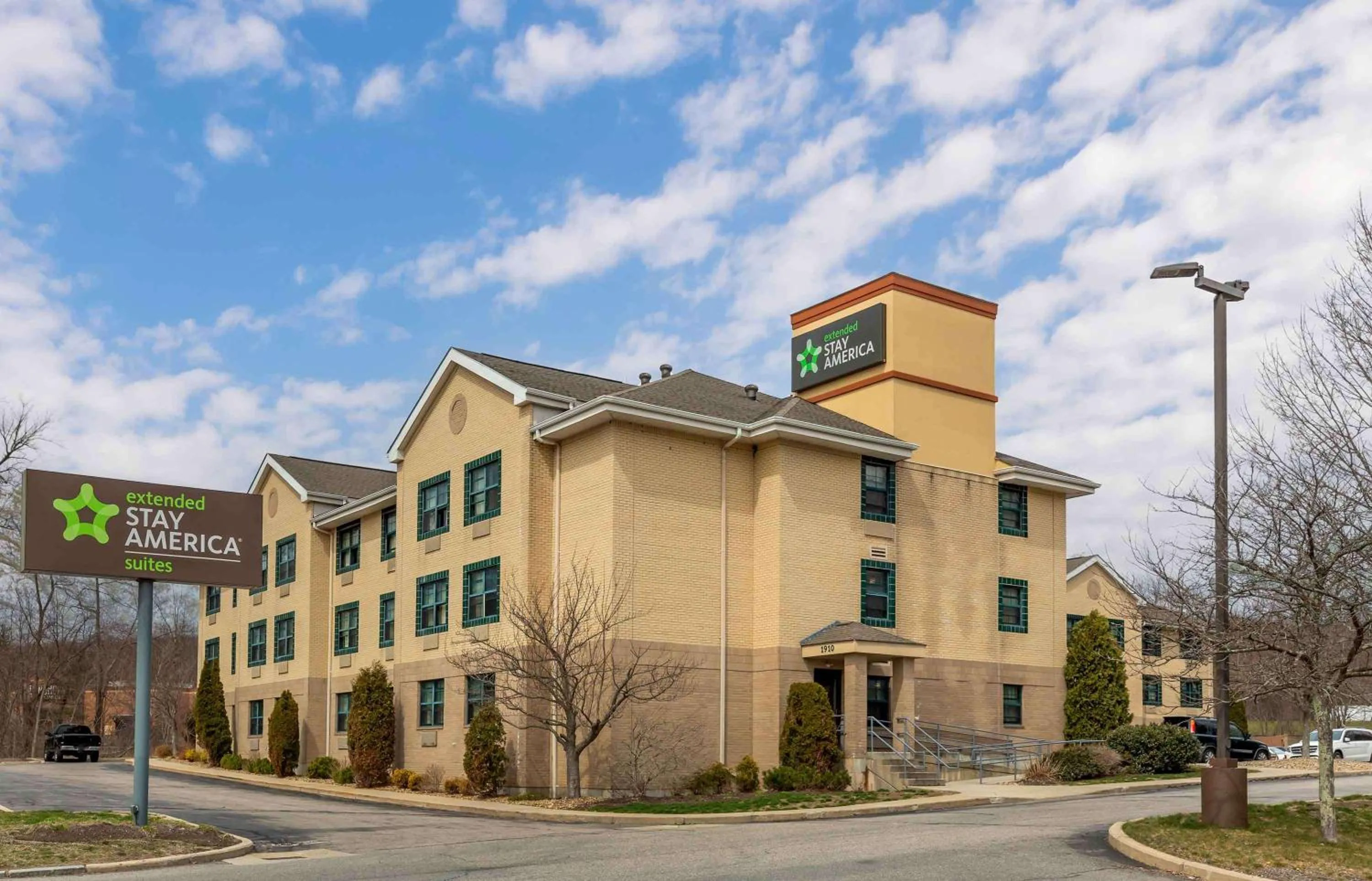 Property building in Extended Stay America Suites - Boston - Tewksbury