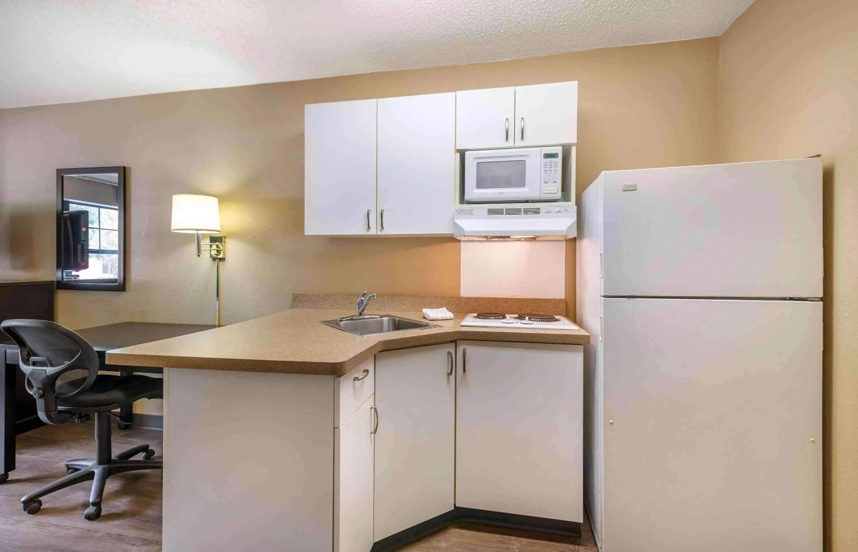 Kitchen or kitchenette in Extended Stay America Suites - Portland - Scarborough
